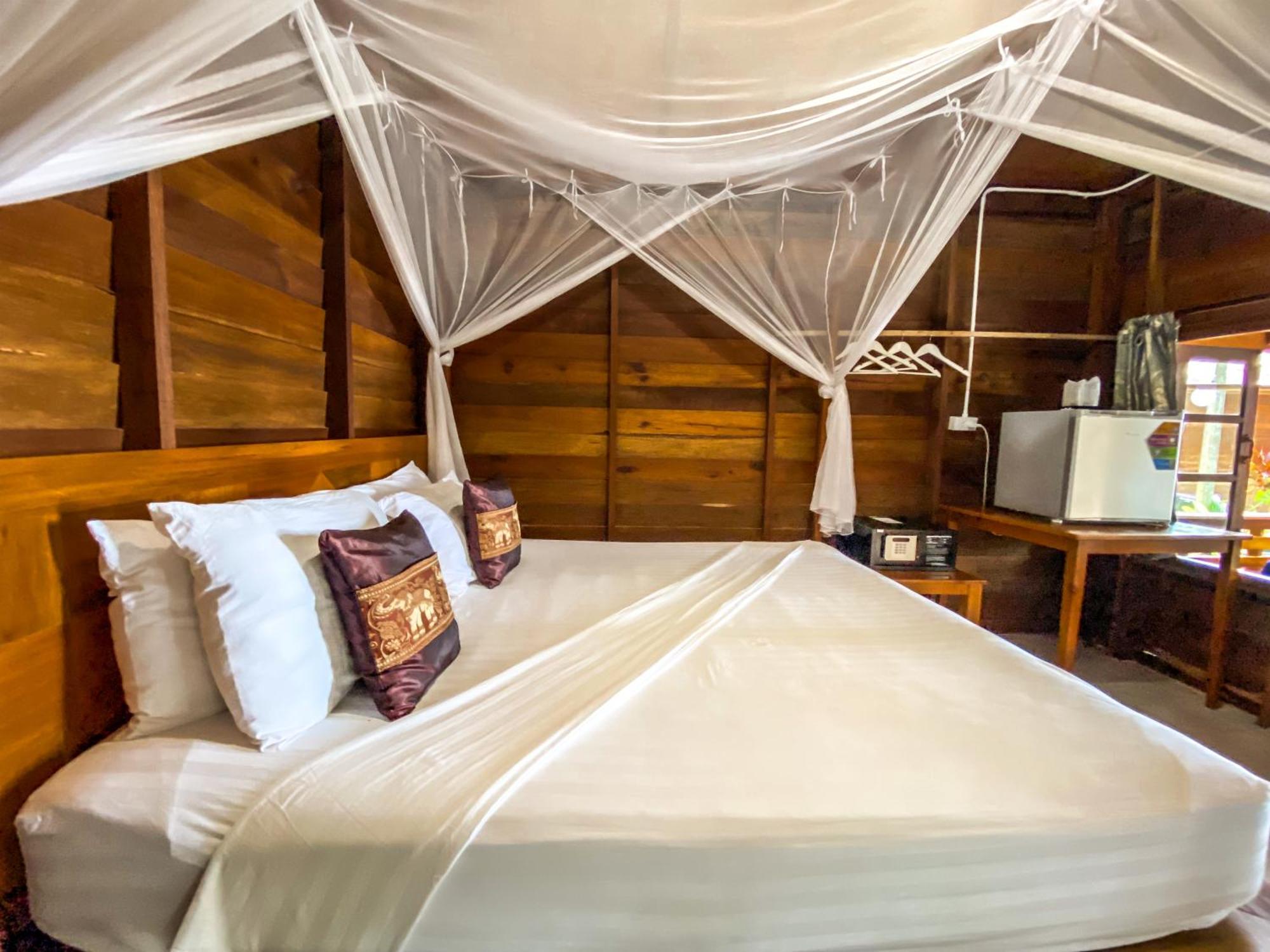 Lipe Beach Resort 3* Koh Lipe
