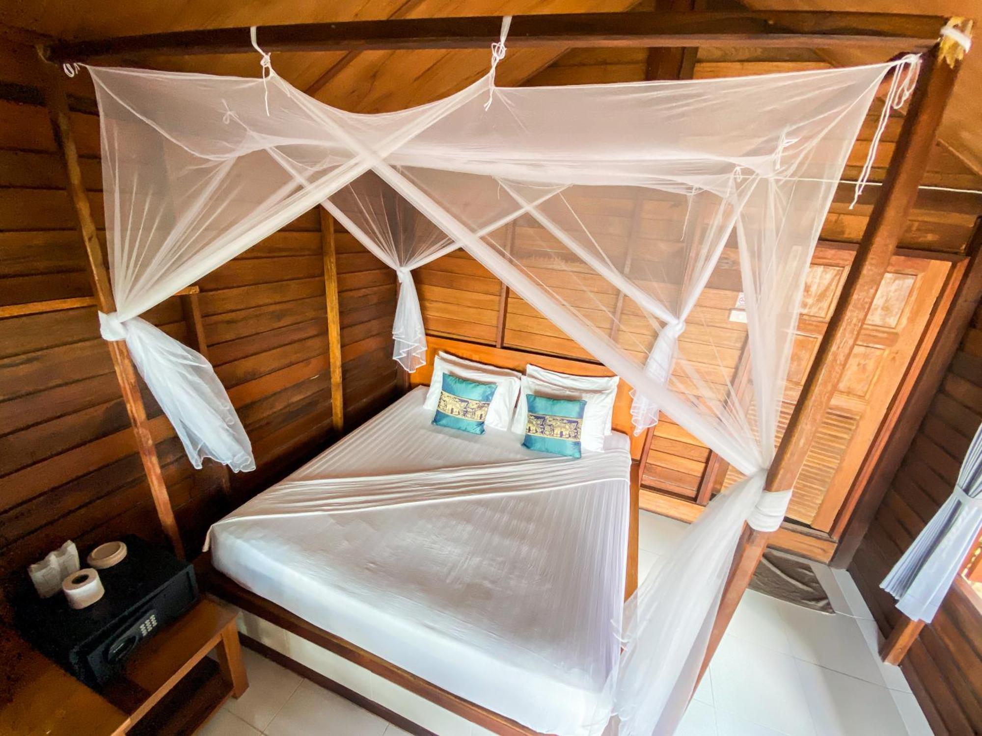 Lipe Beach Resort Resort 3*