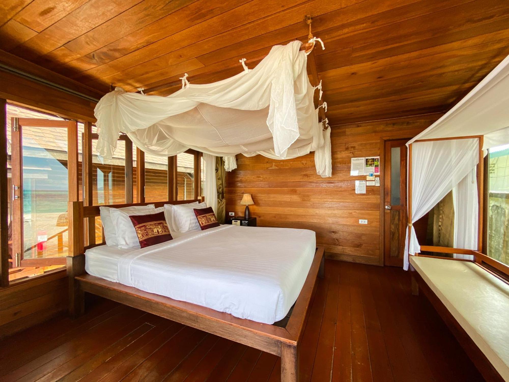 Lipe Beach Resort Resort 3*