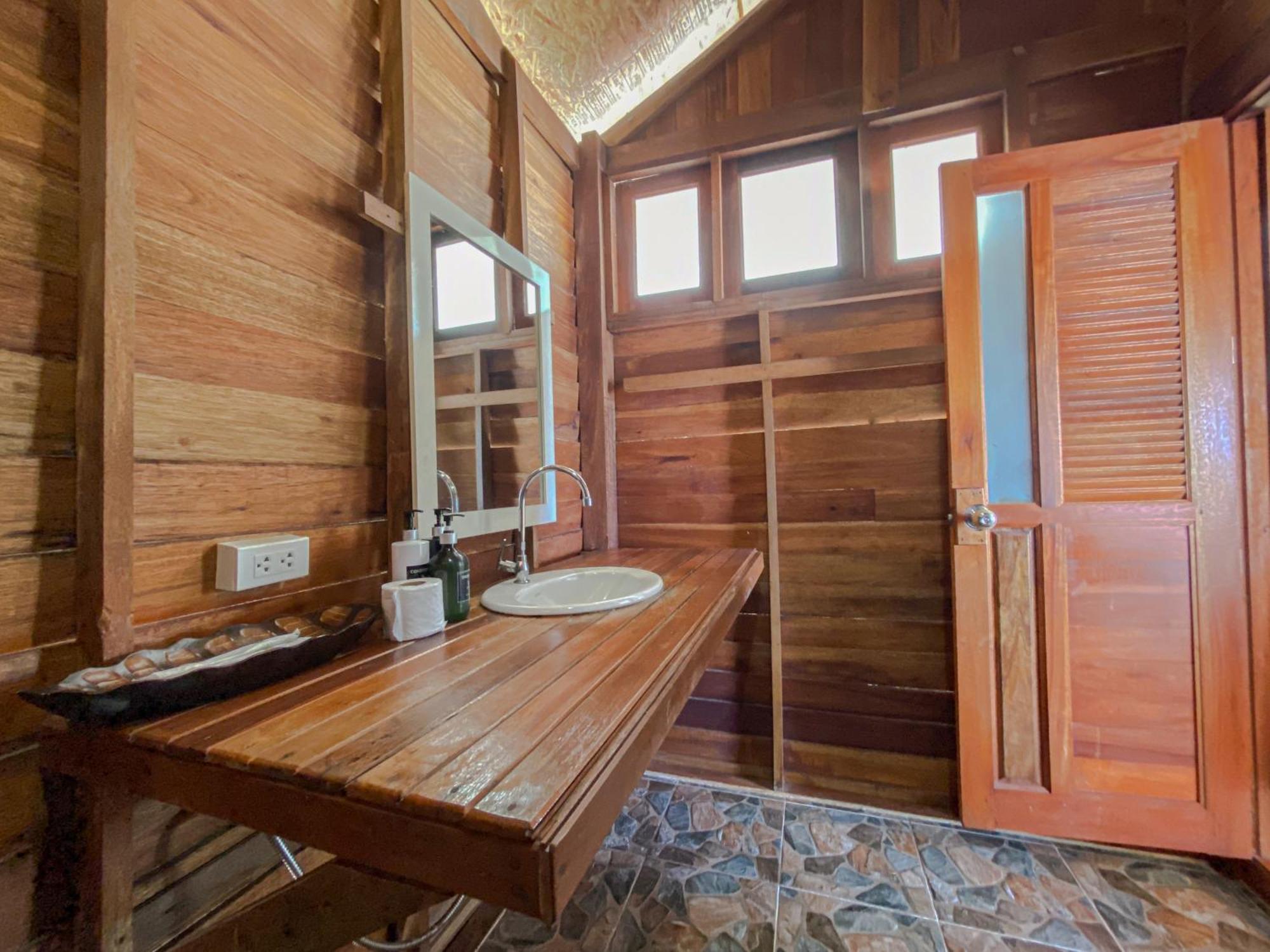 Lipe Beach Resort 3* Koh Lipe