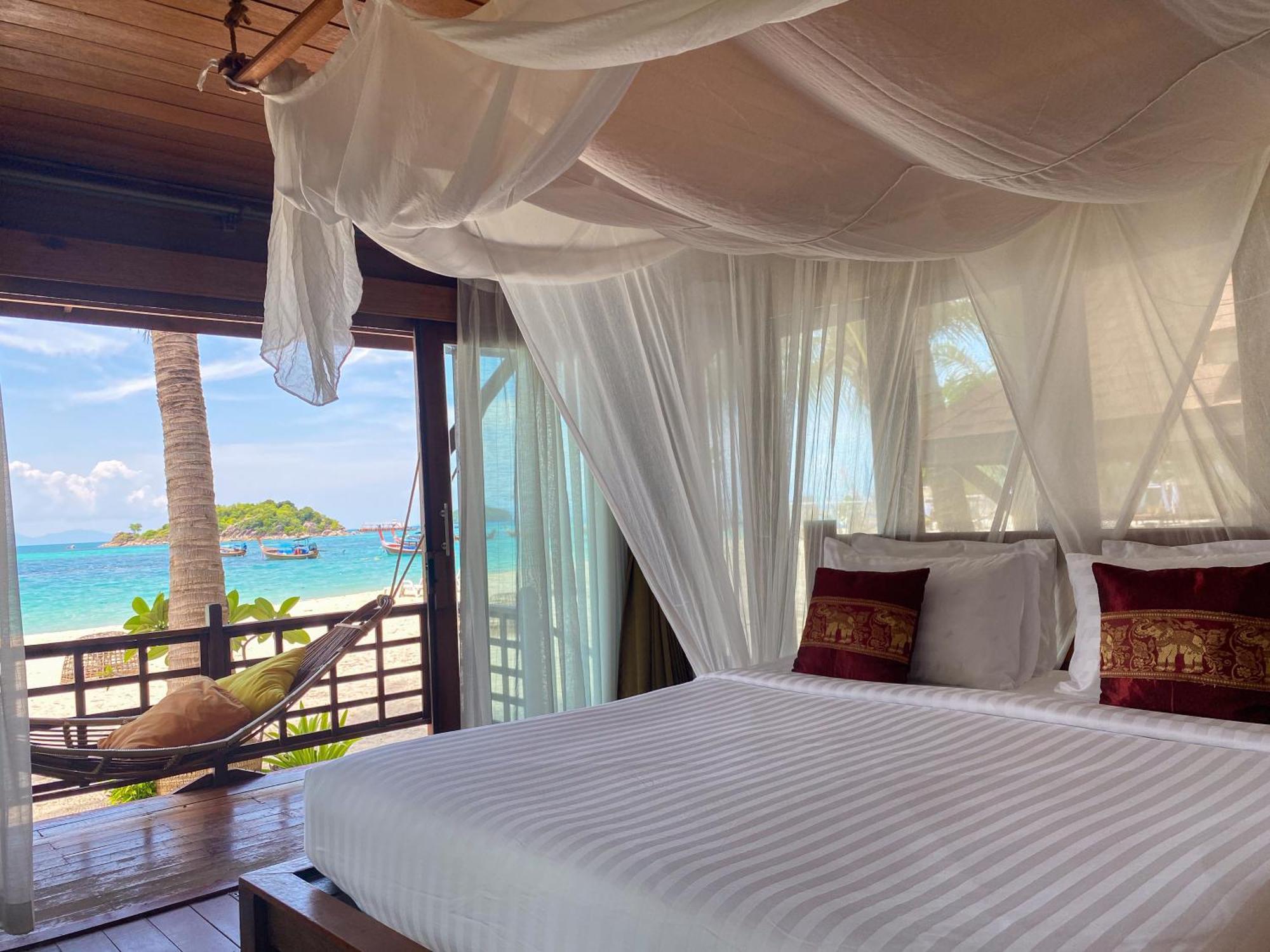 Lipe Beach Resort 3*