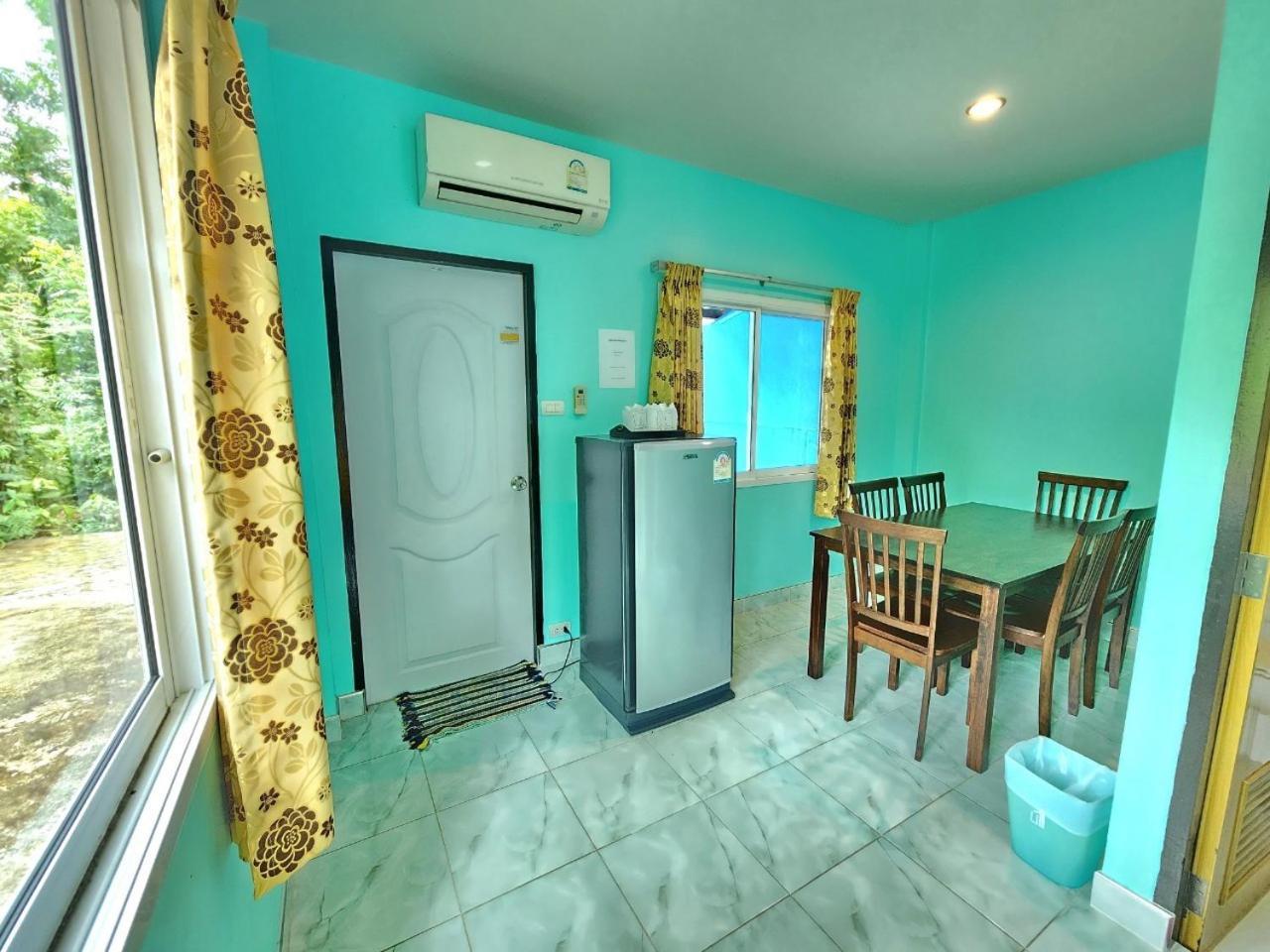 Resort Blue Bang Saphan Noi