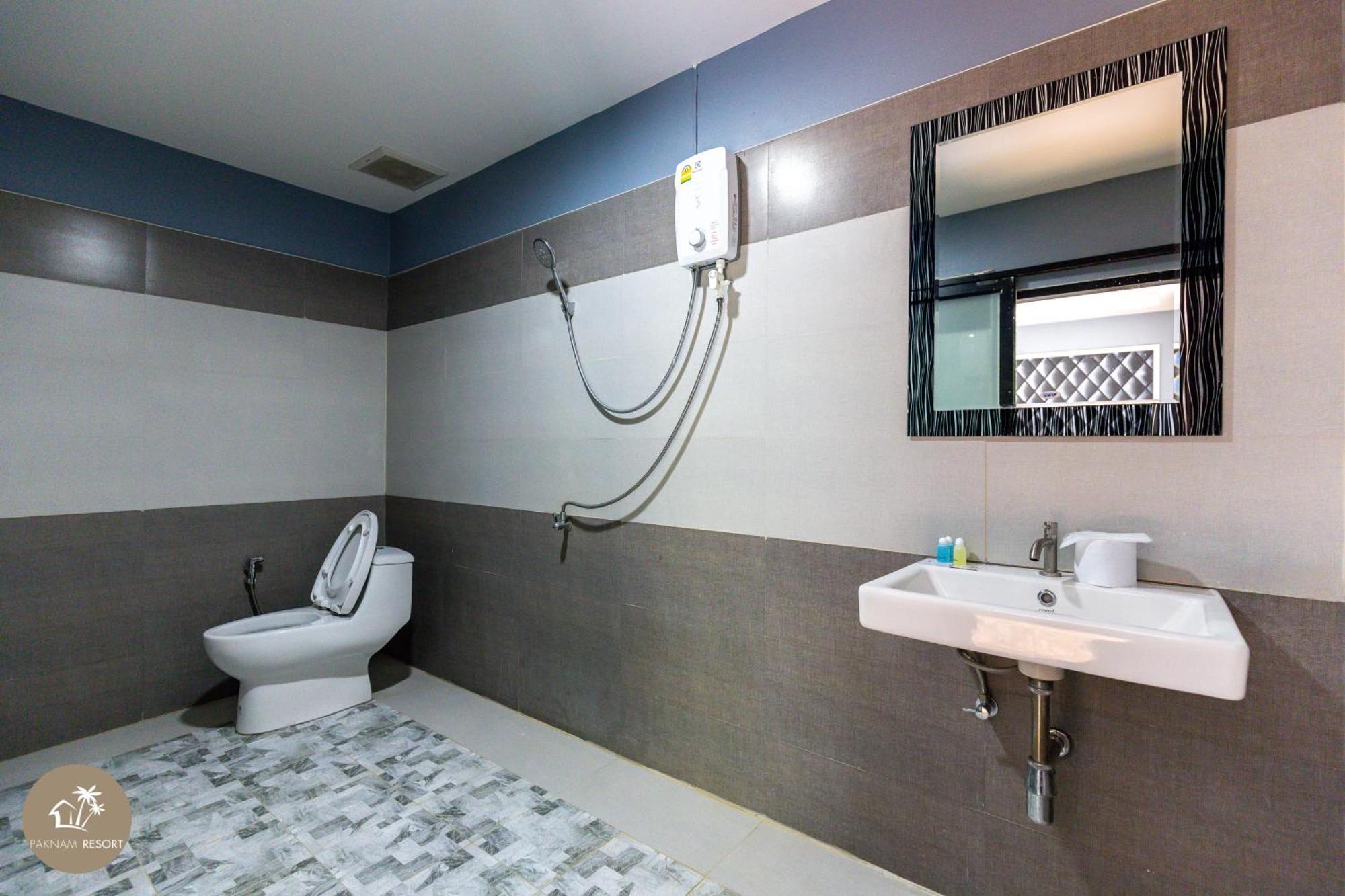 Pak Nam Resort Langu
