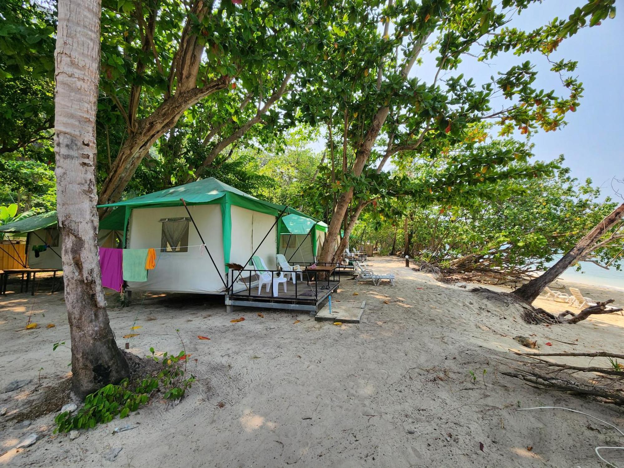 Restaurant @ Bar Koh Ngai