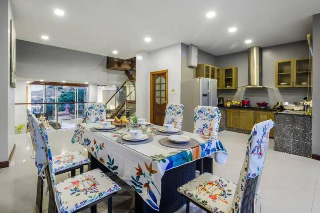 Villa Villa: Oceanview Pool With Thai Hospitality *