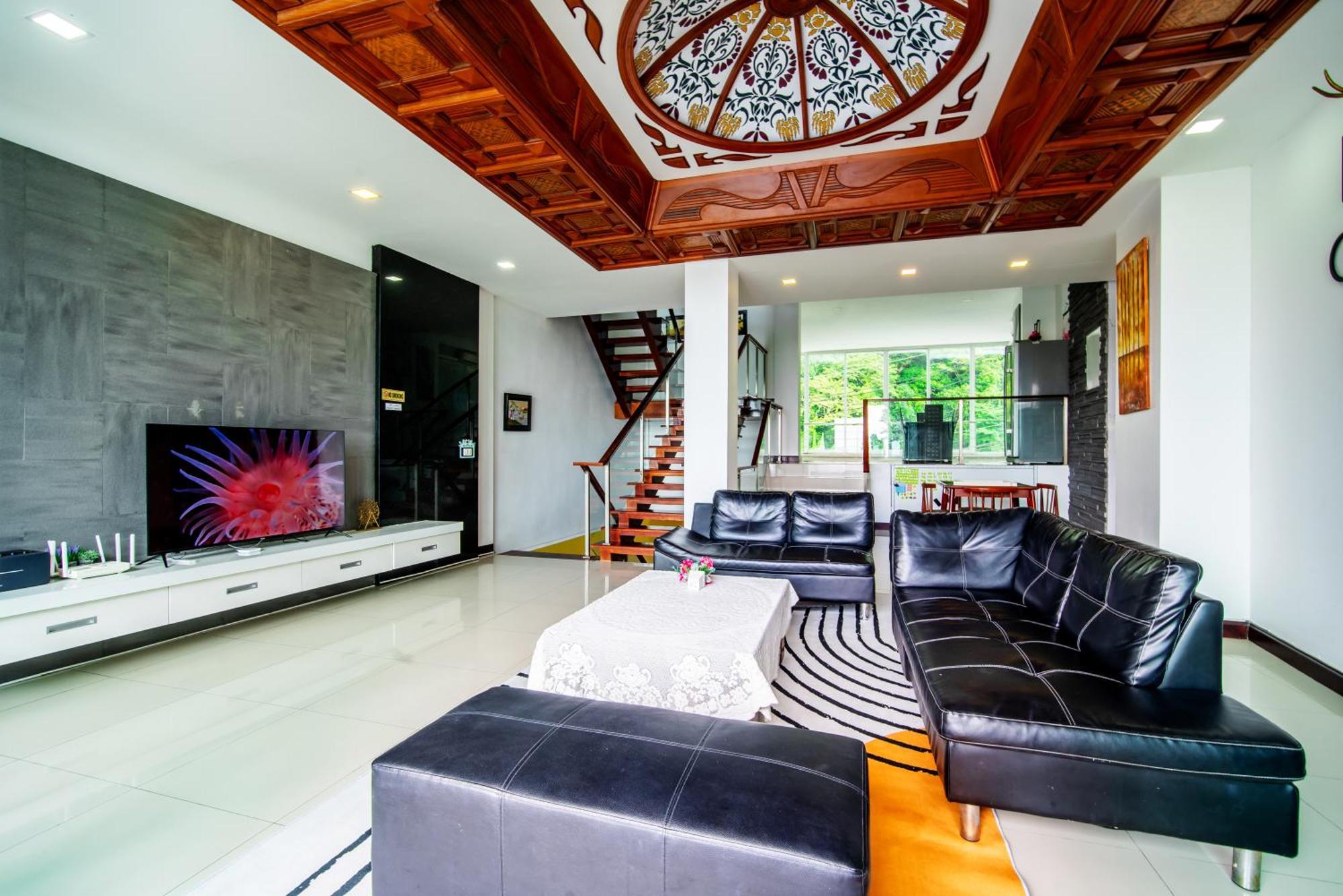 Villa Villa: Oceanview Pool With Thai Hospitality Patong