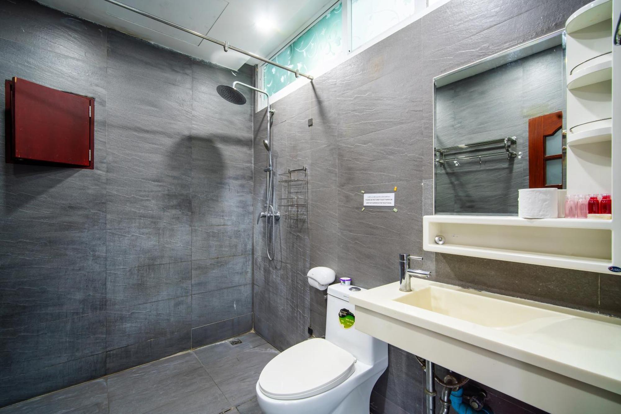 Villa Villa: Oceanview Pool With Thai Hospitality