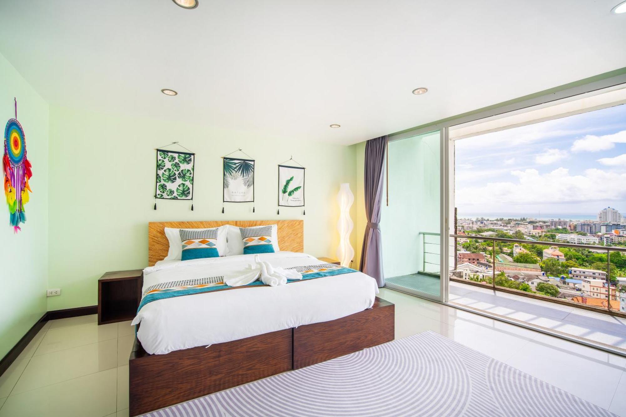 Villa Villa: Oceanview Pool With Thai Hospitality