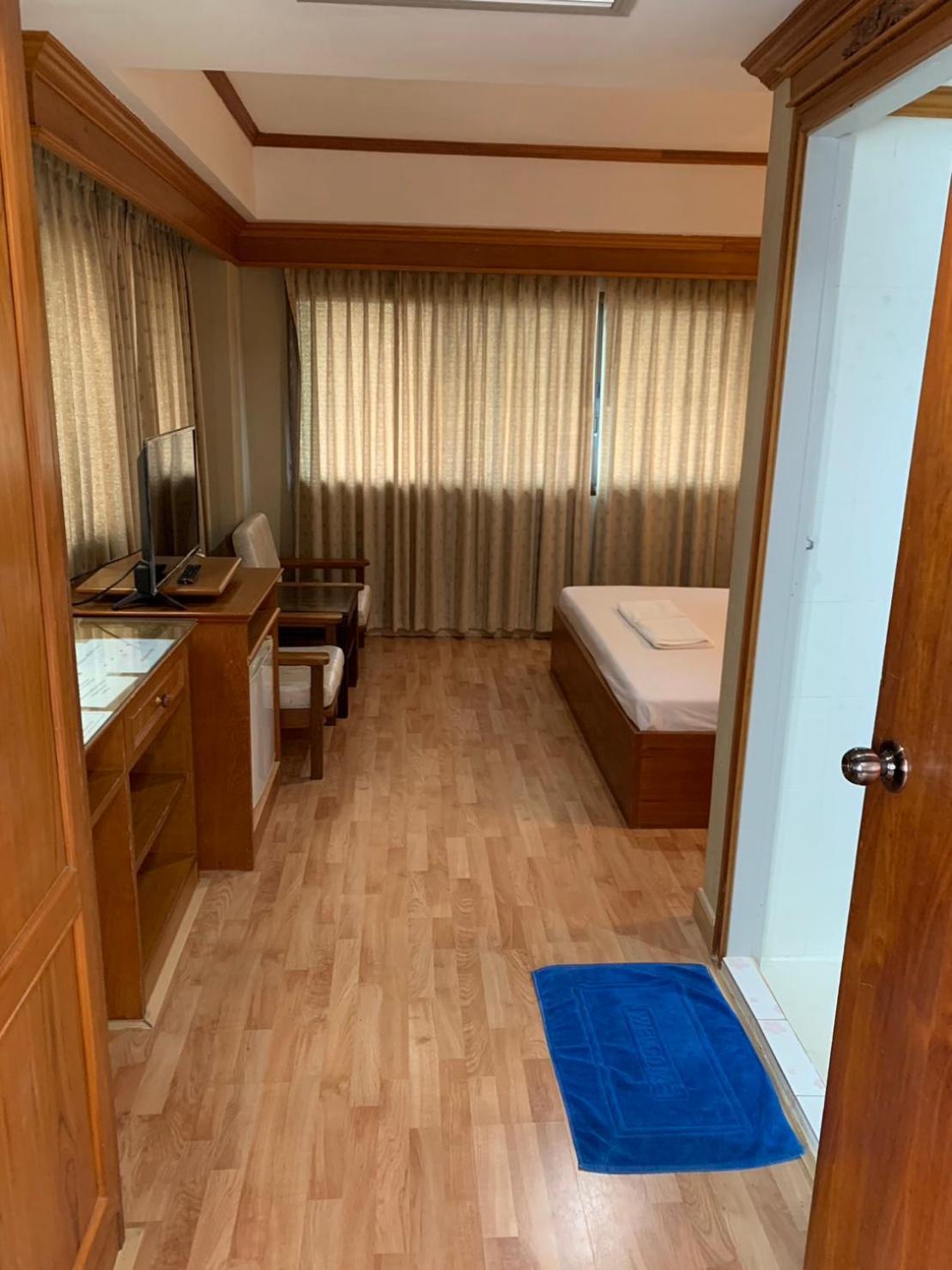 Hotel Imperial Sakon 3*