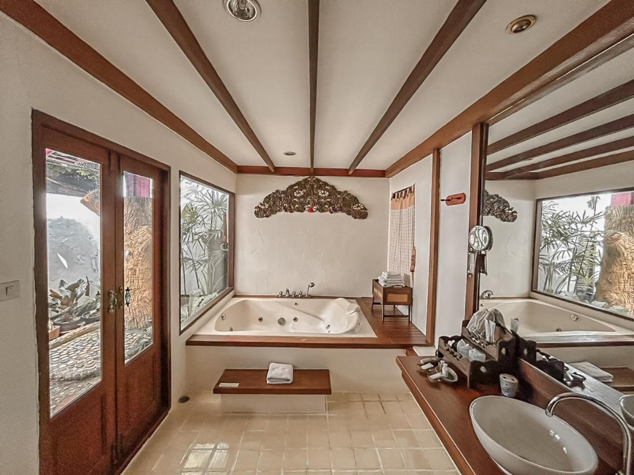 Resort Karinthip Village 3*