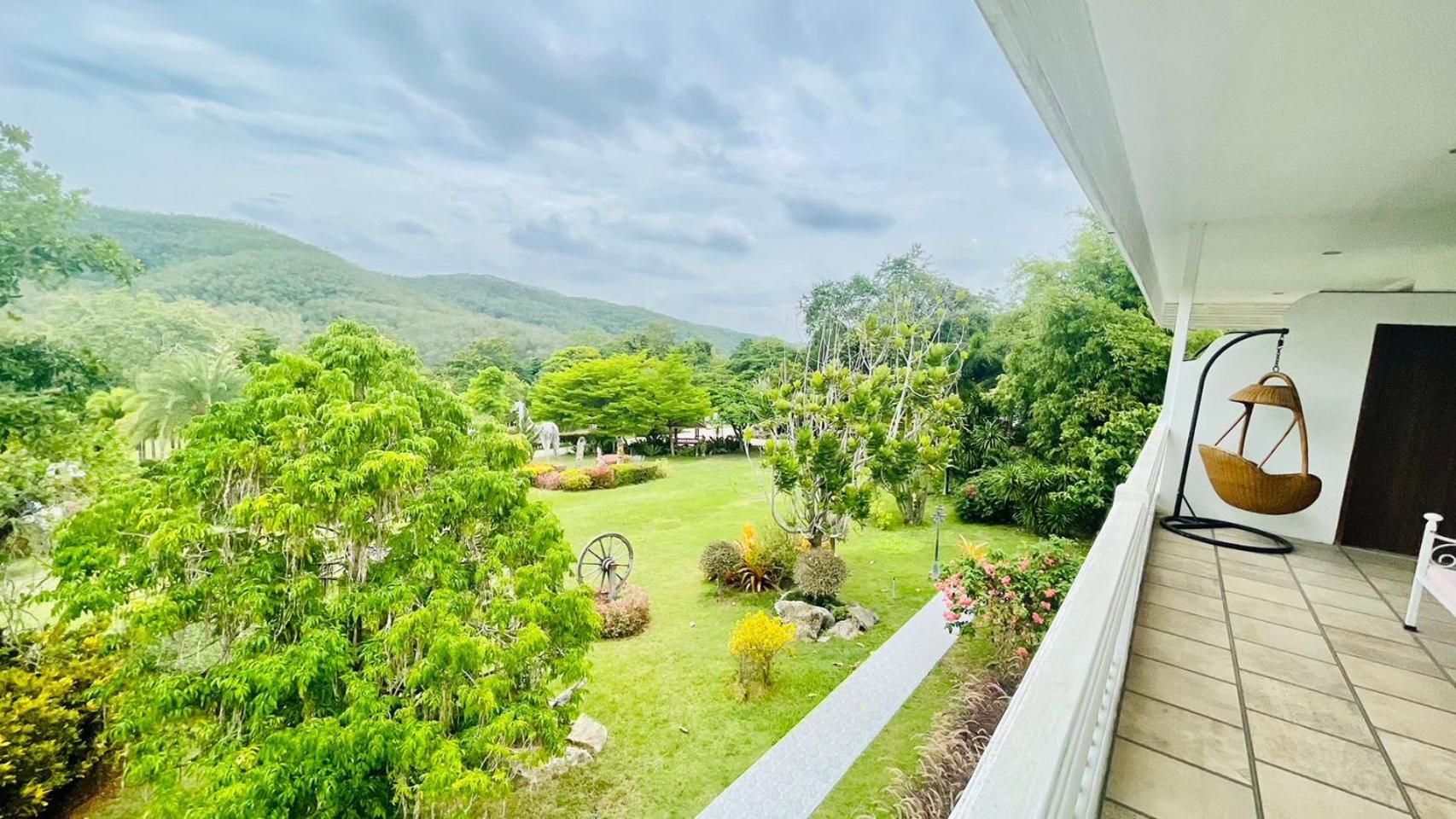 Baan Ing Khao Resort 3*