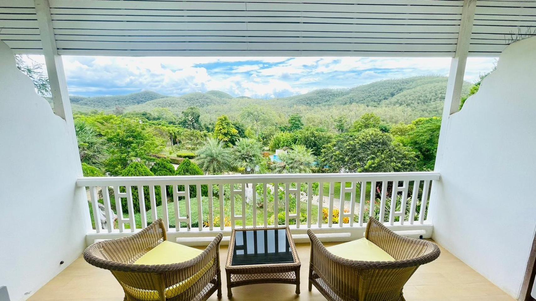 Resort Baan Ing Khao