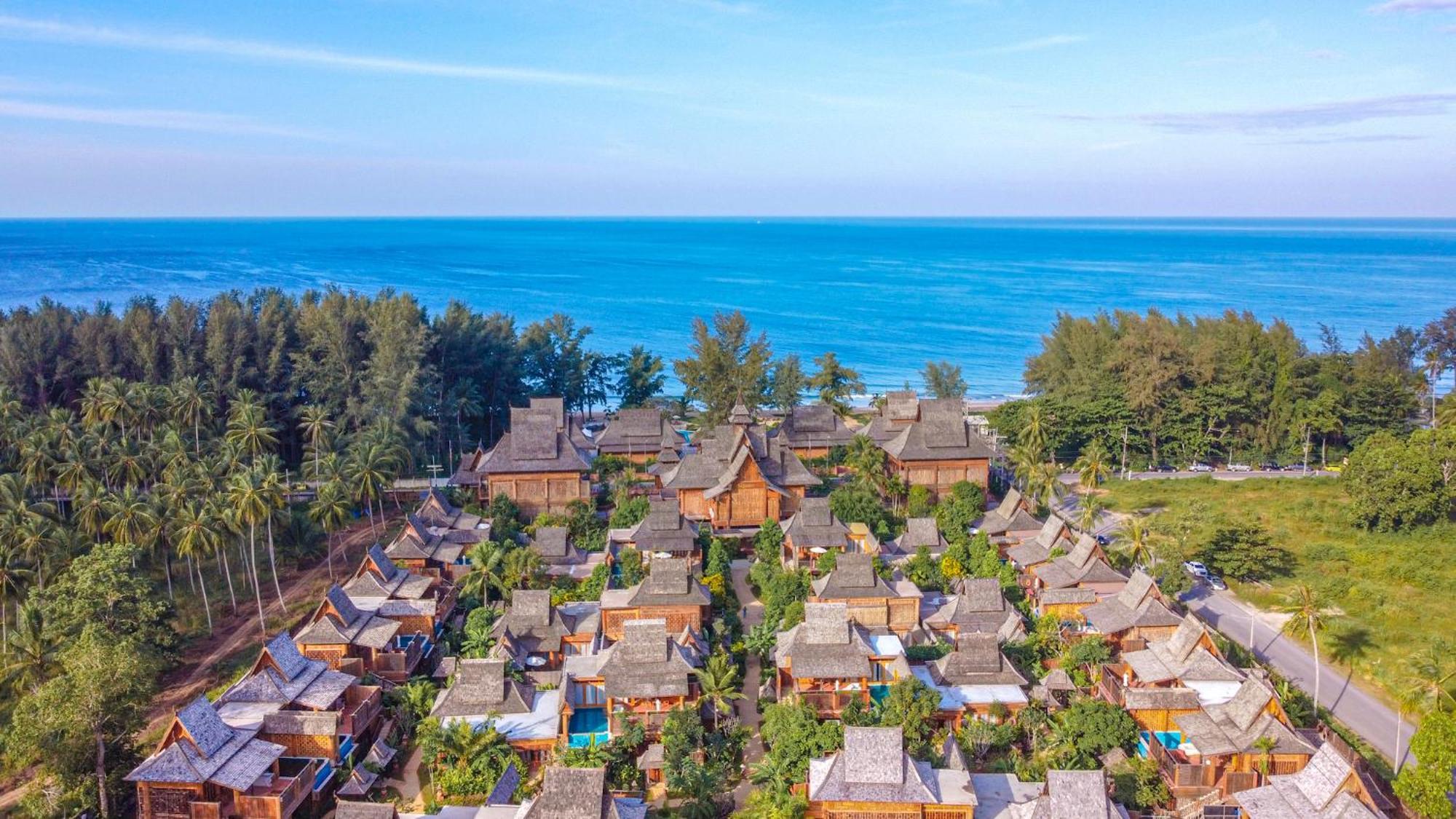 Santhiya Phuket & Resort Khok Kloi