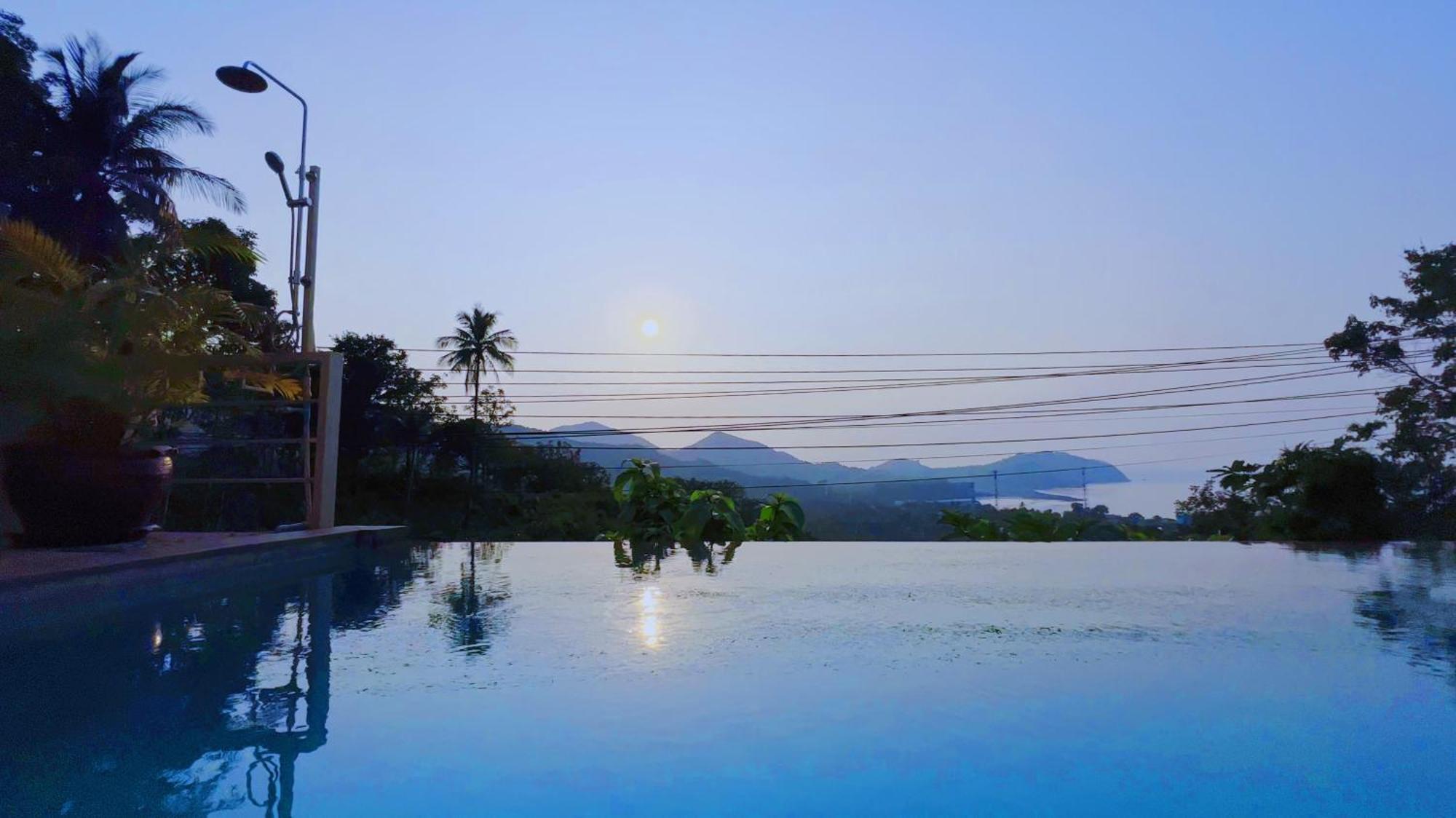 Villa Mantra Sea View *