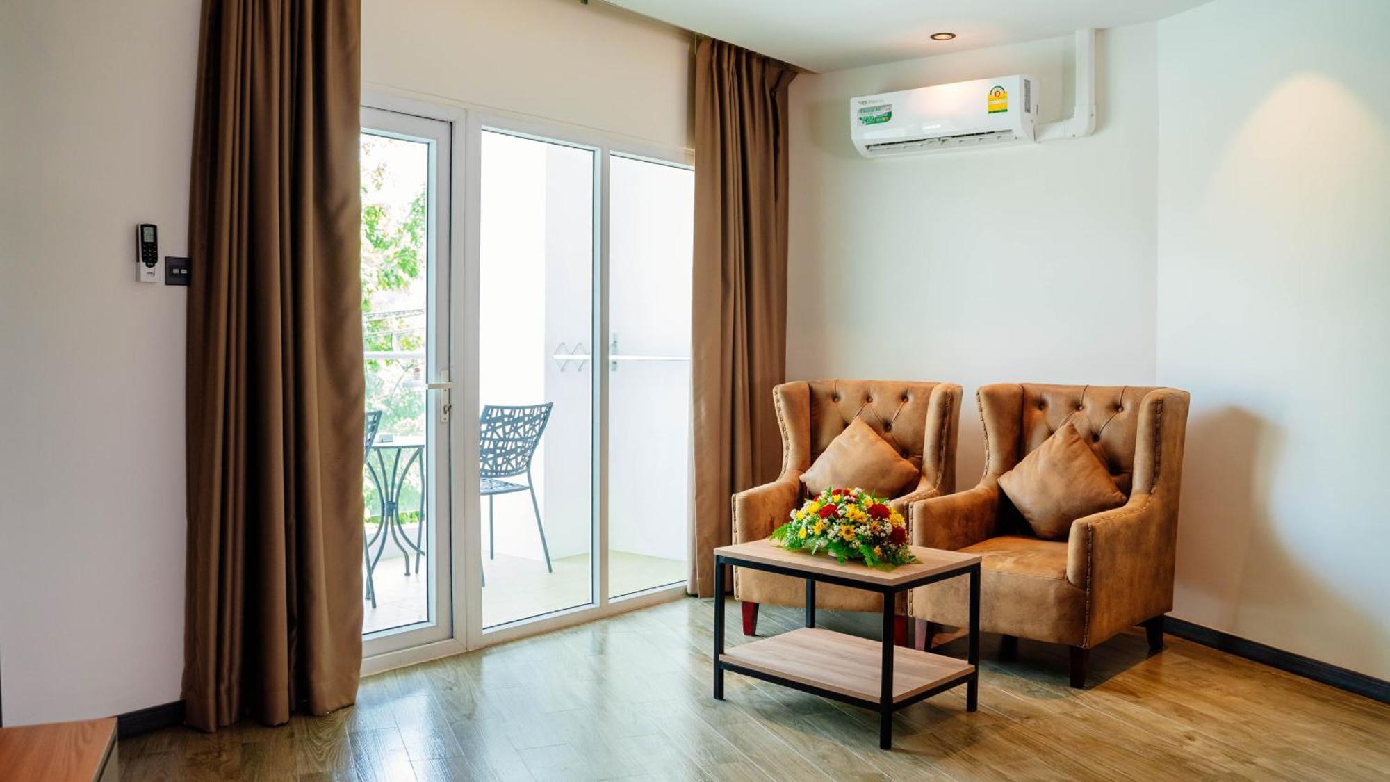 Hotel T By Pcl 4*
