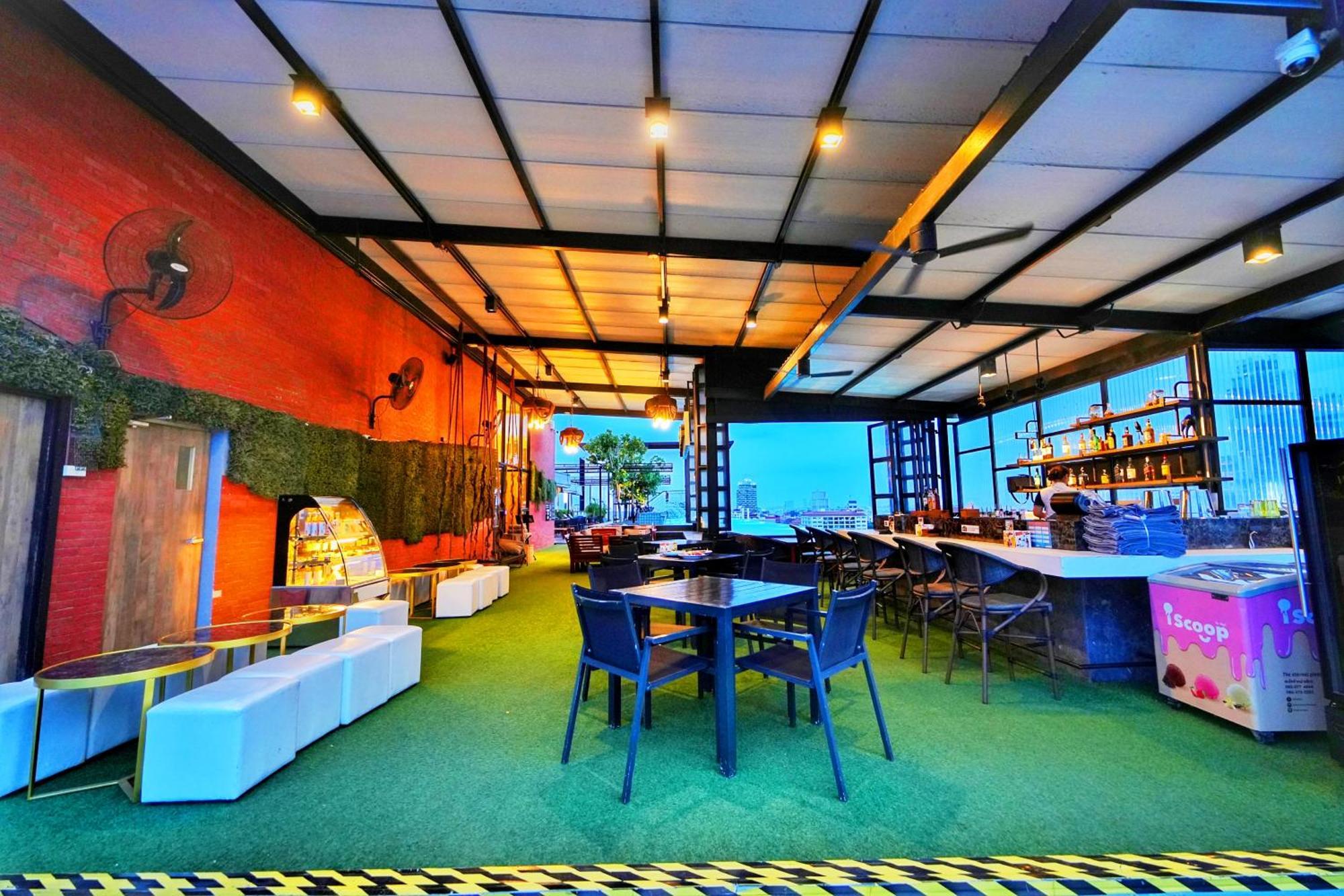 Hotel T By Pcl 4*