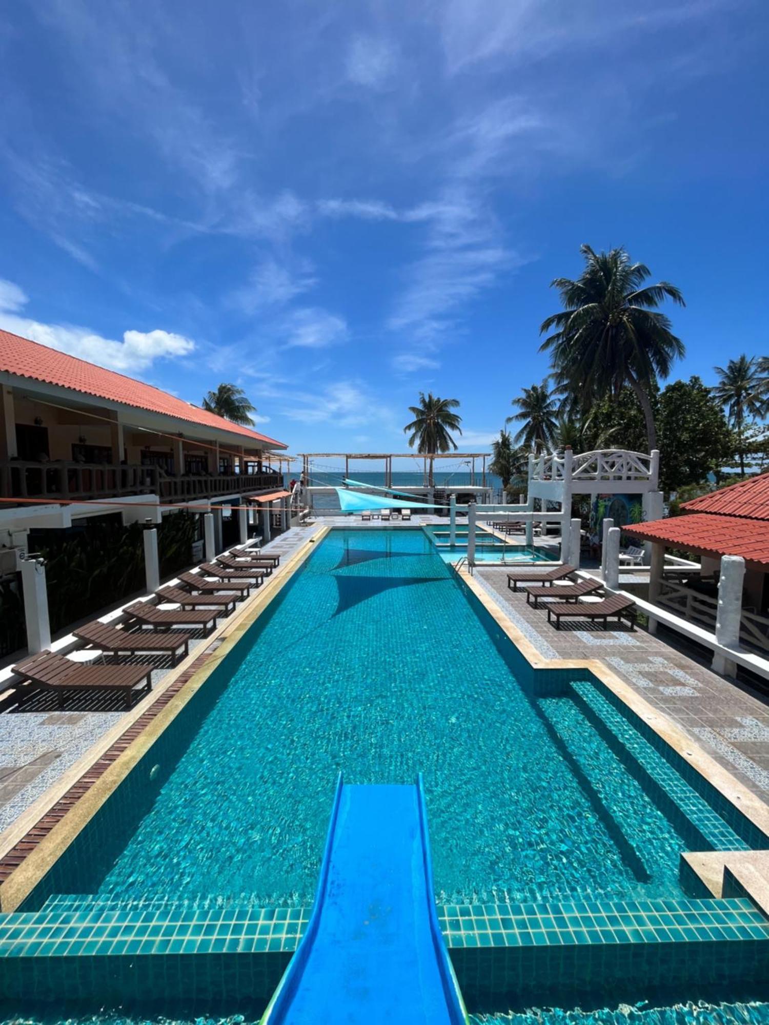Paradise Resort