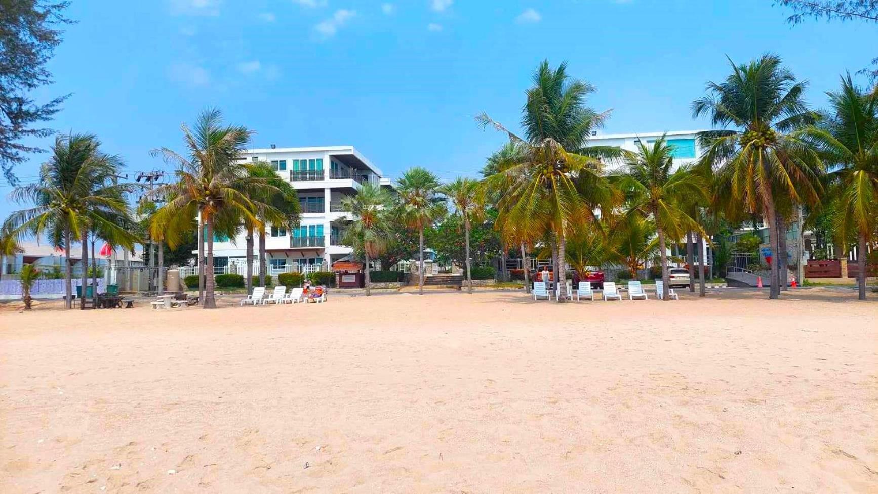 Beachfront With Balcony, Sea View & Pool View - Cha Am - Hua Hin * Cha-Am