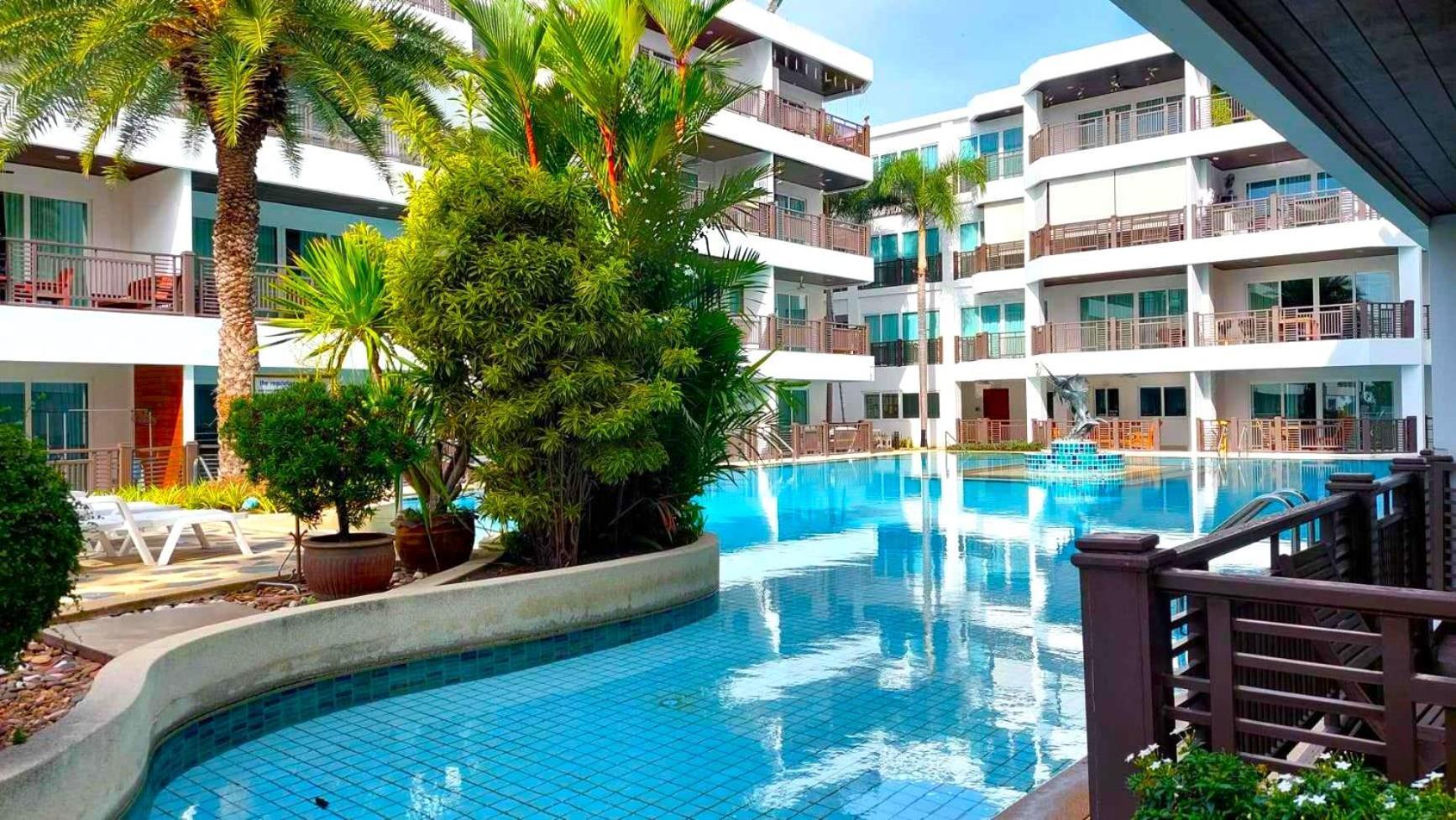 Apartment Beachfront With Balcony, Sea View & Pool View - Cha Am - Hua Hin