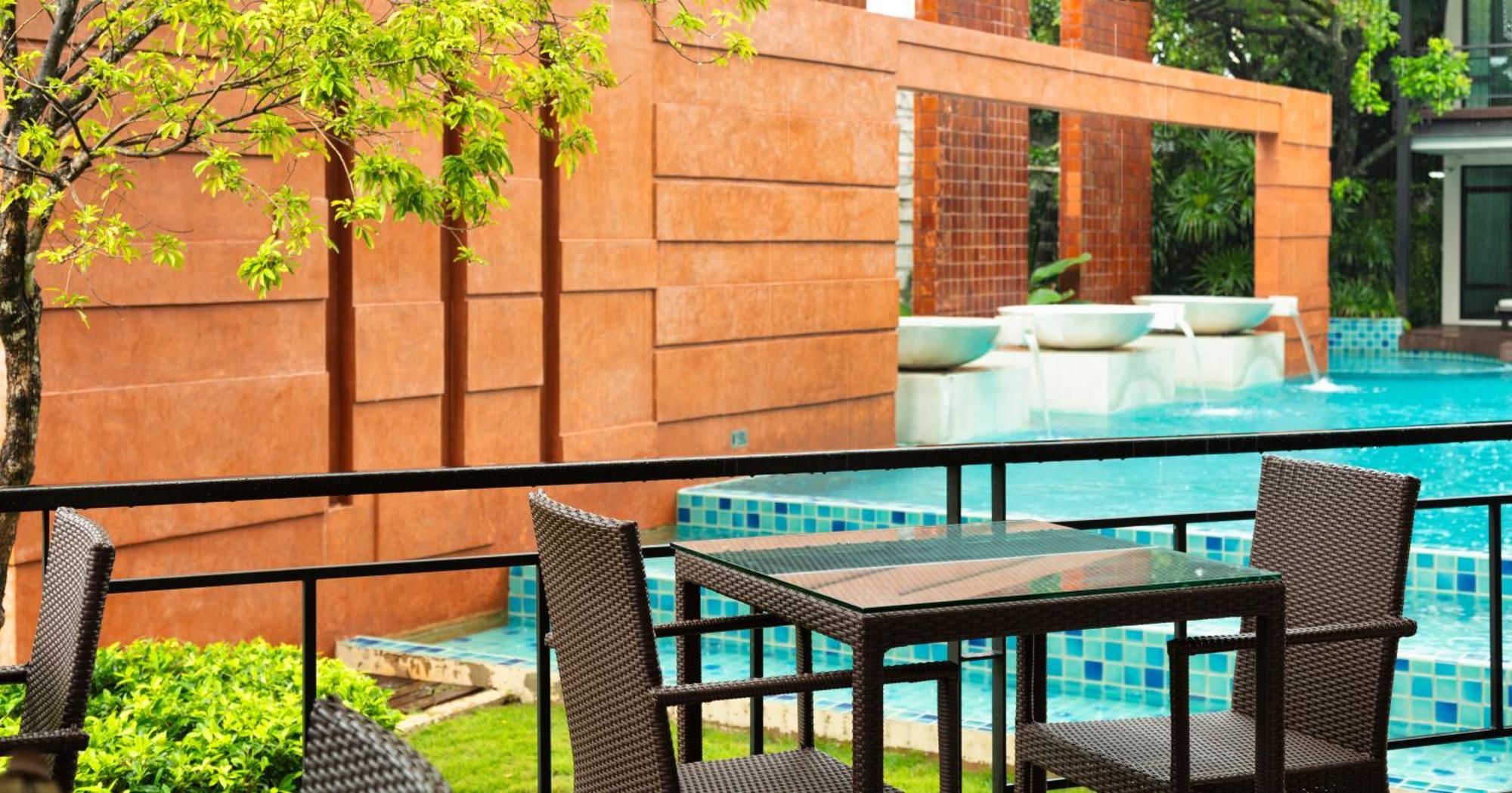 The Grand Napat Aparthotel