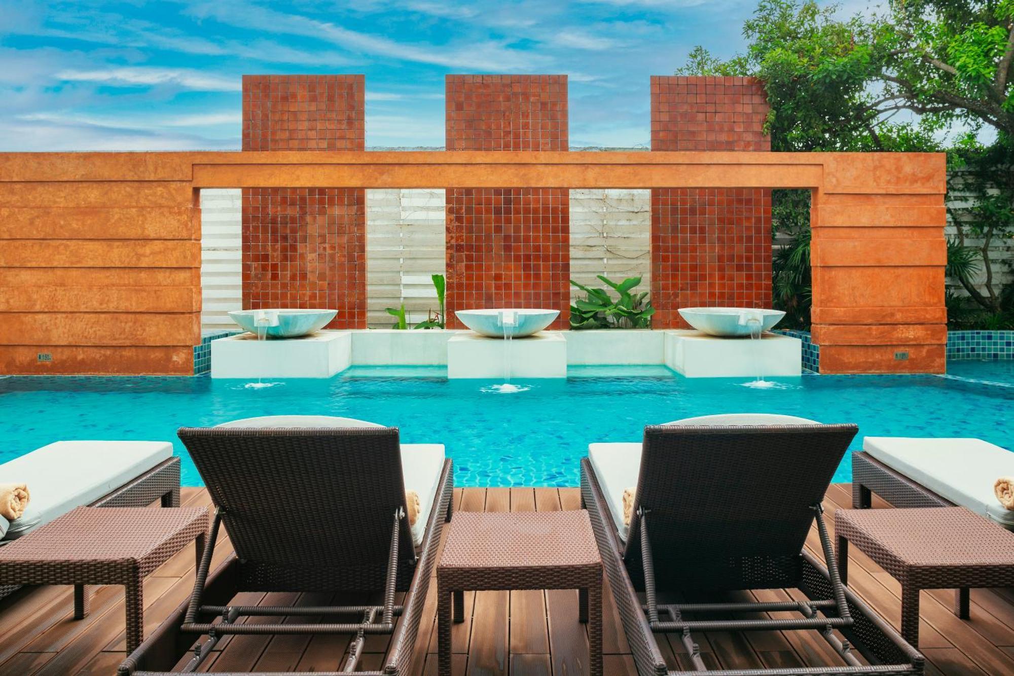 The Grand Napat 4*