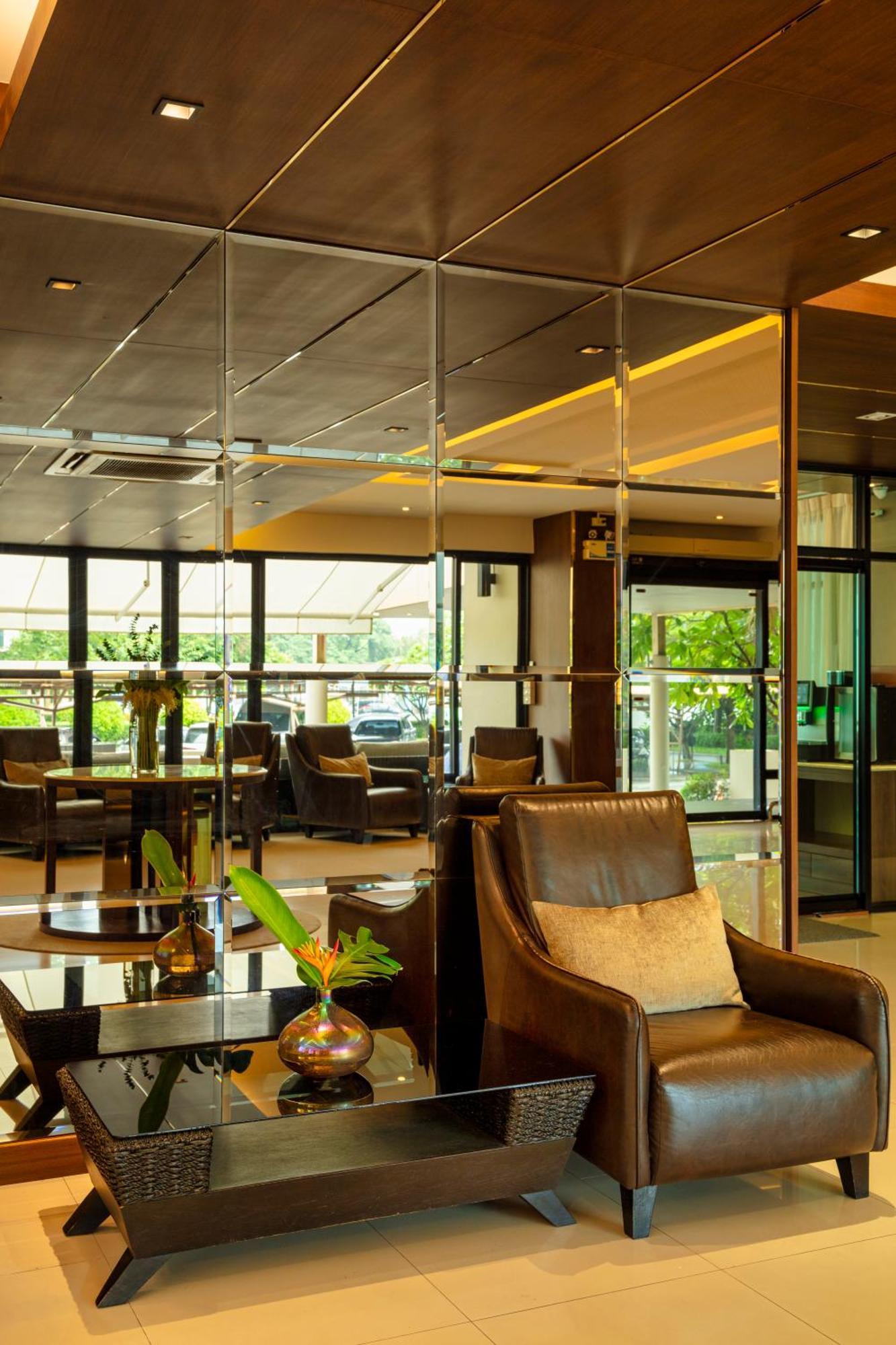 The Grand Napat Aparthotel Chiang Mai