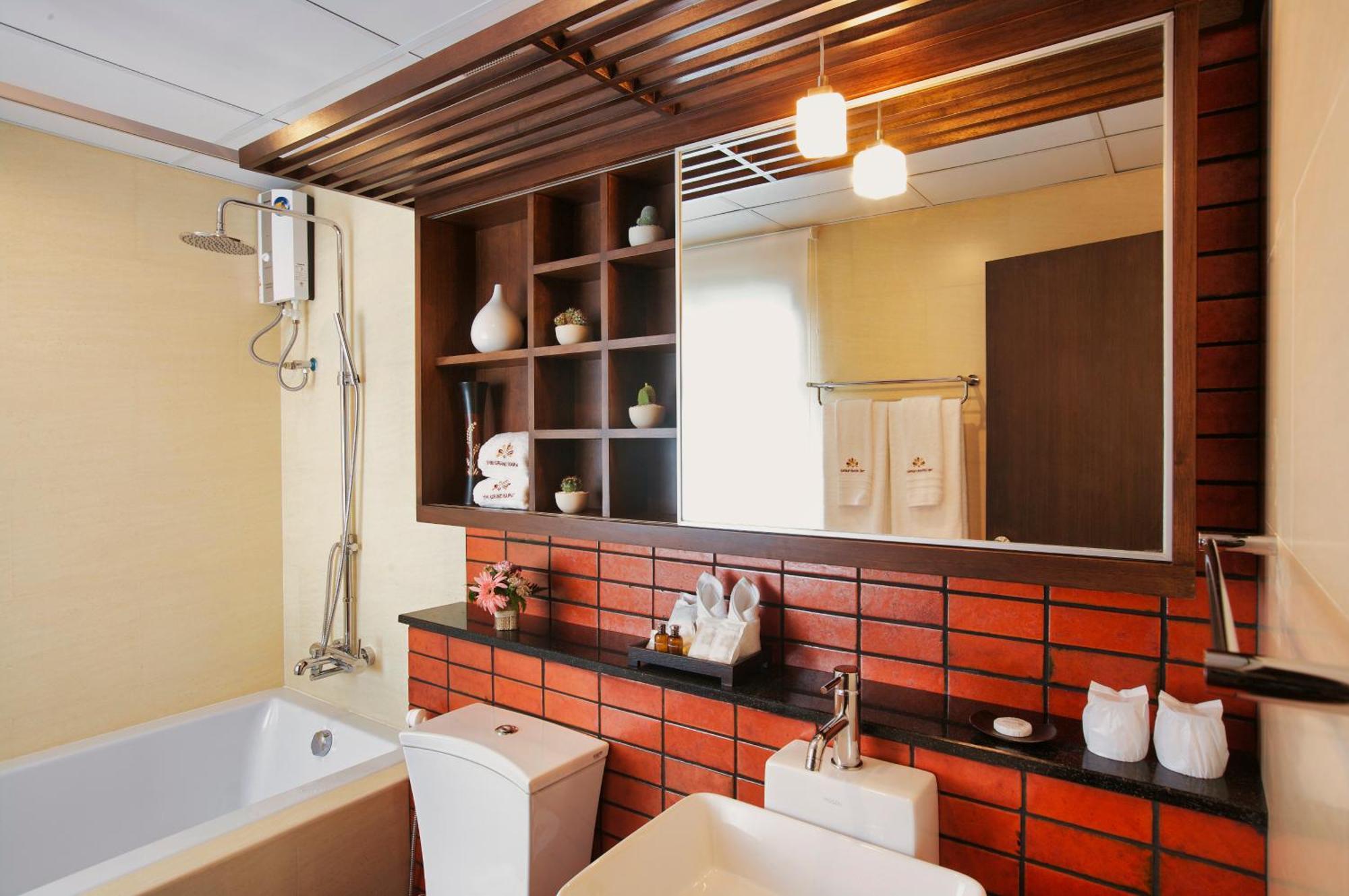 Aparthotel The Grand Napat 4*