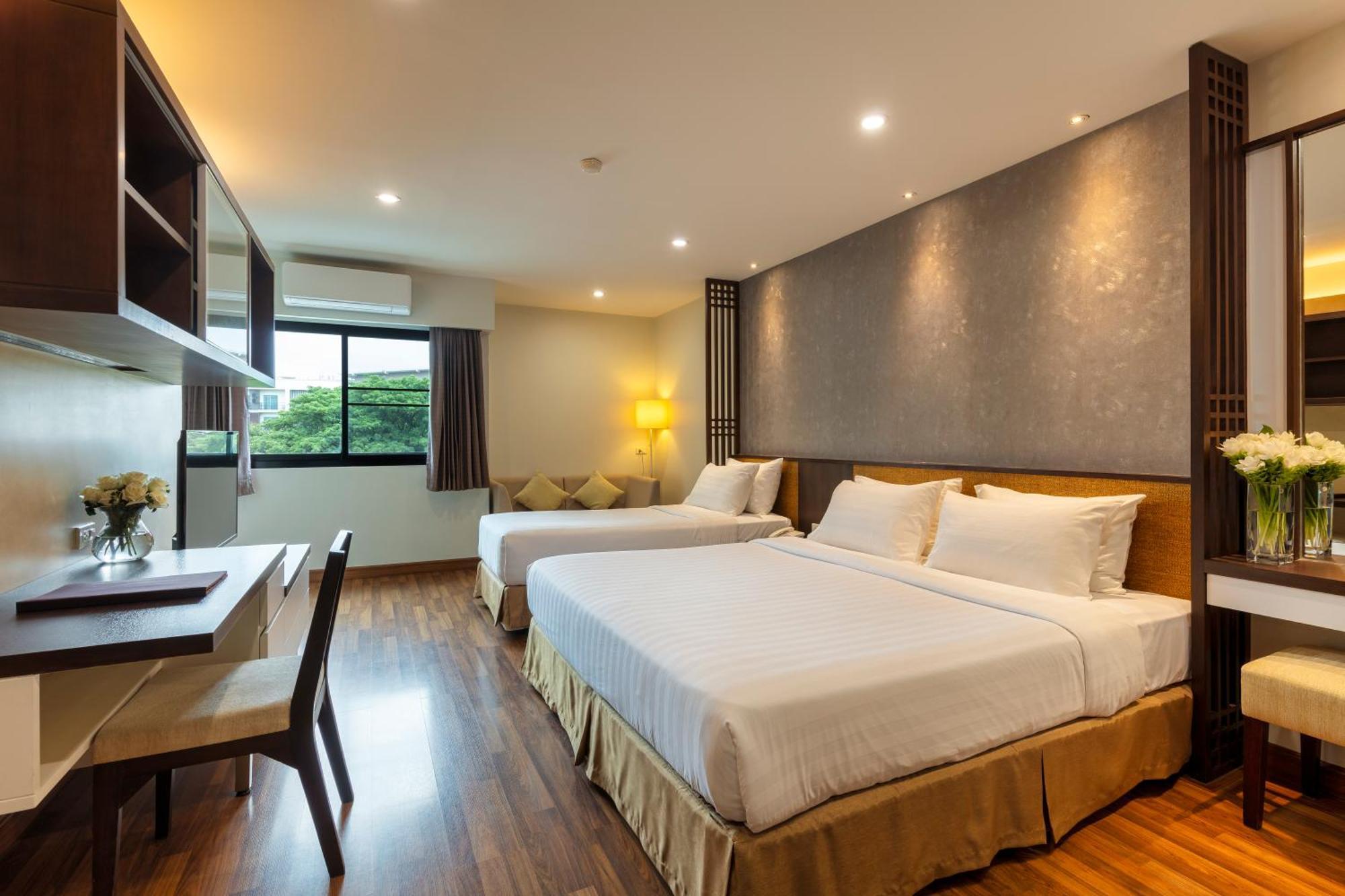 The Grand Napat Aparthotel