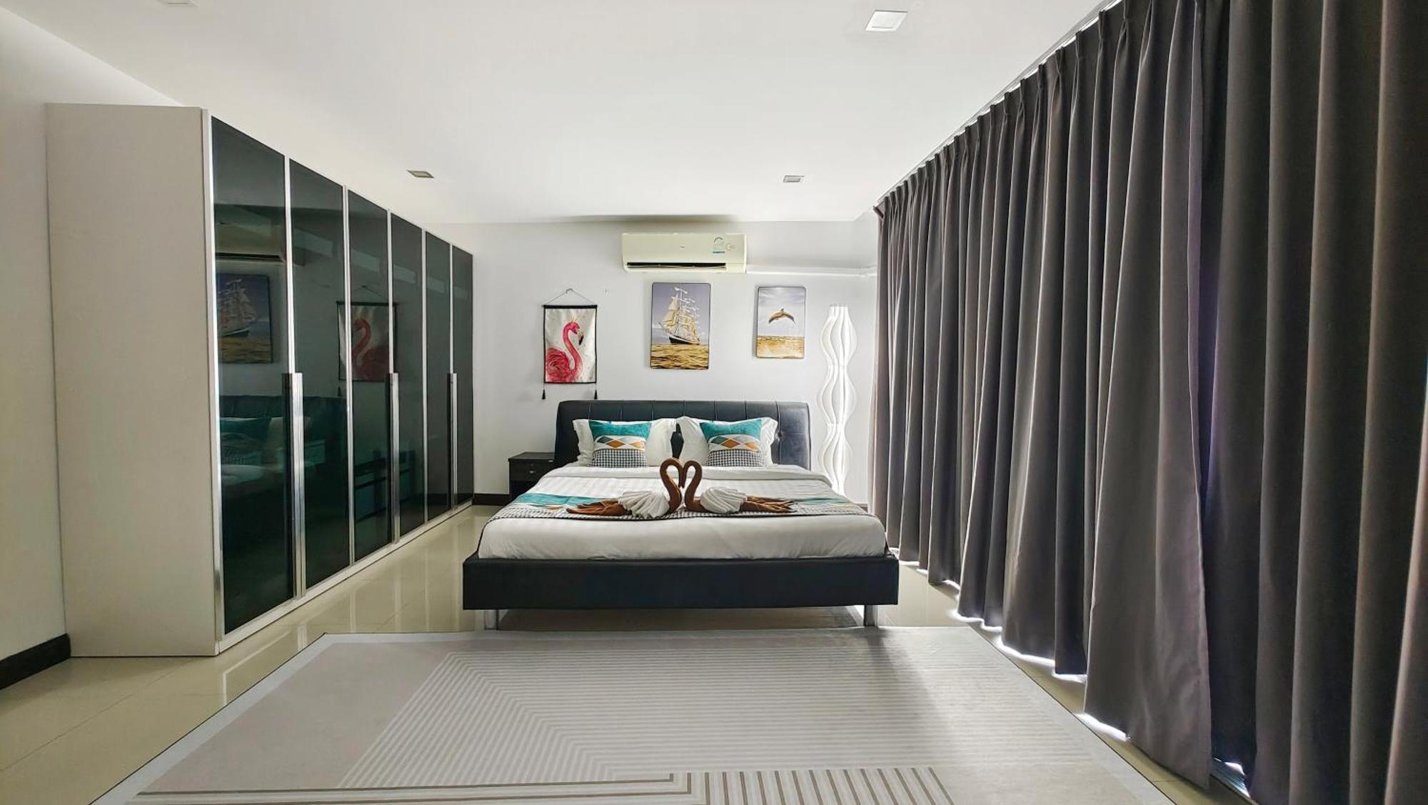 Villa Villa: Oceanview Pool With Thai Hospitality Patong