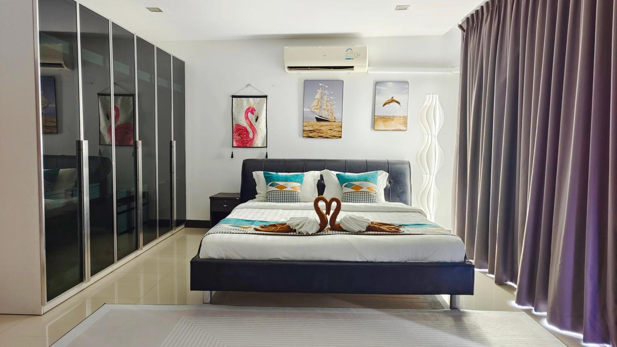 Villa Villa: Oceanview Pool With Thai Hospitality