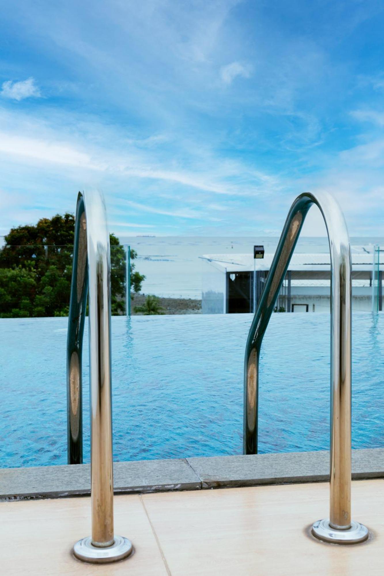 Aparthotel Karin & Service - Sha Extra 3*