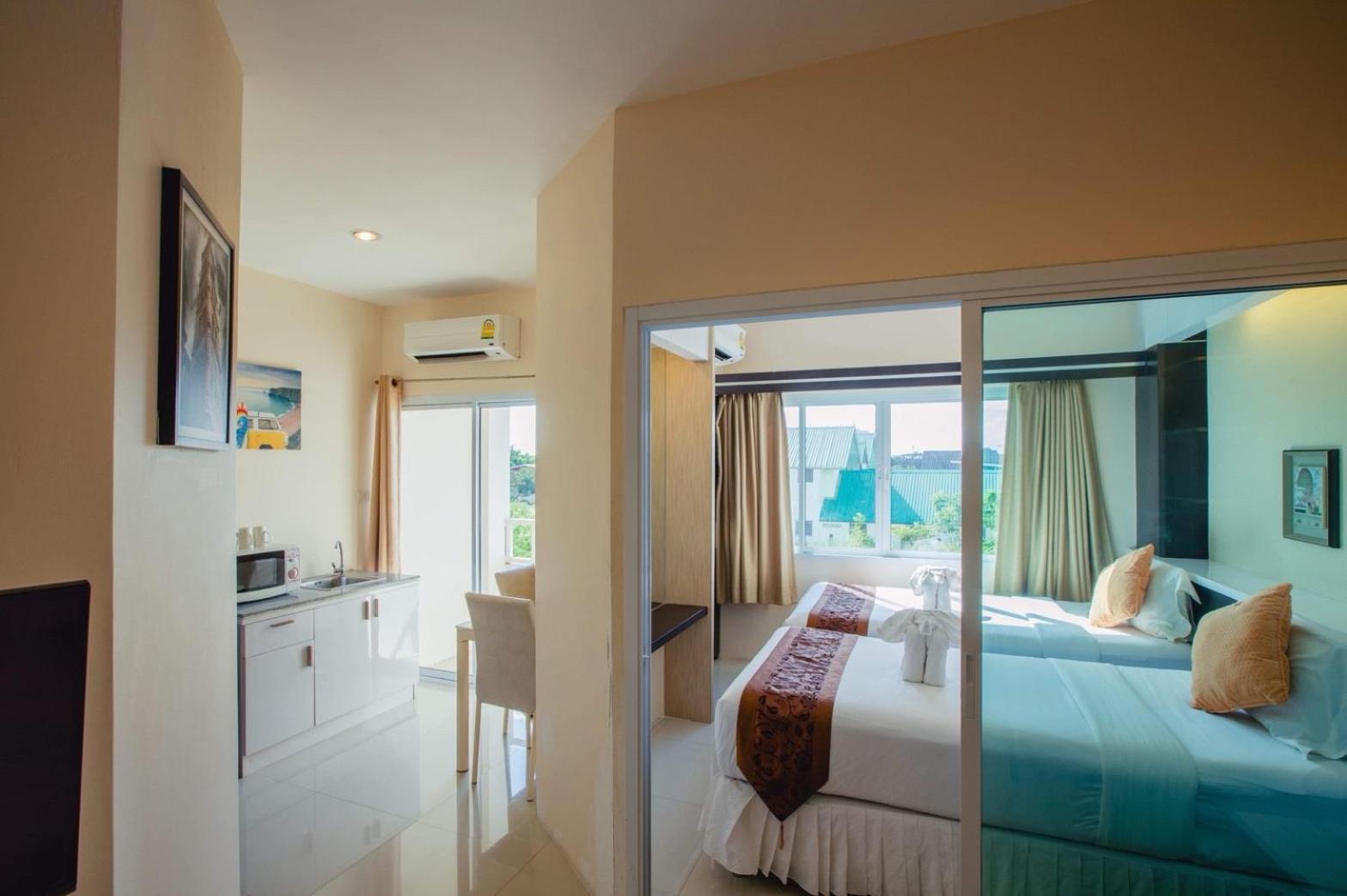 Excella Hotel 3*