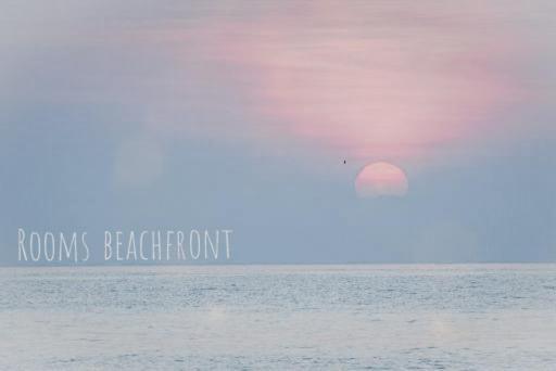 Beachfront 50 Meters * Cha-Am
