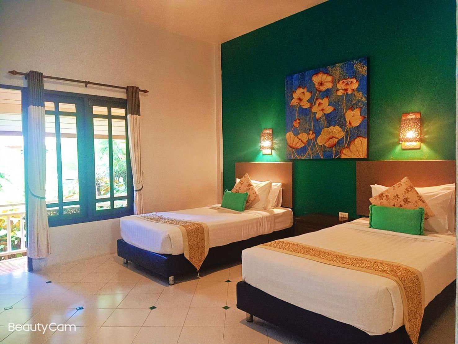 Resort Poonyamantra