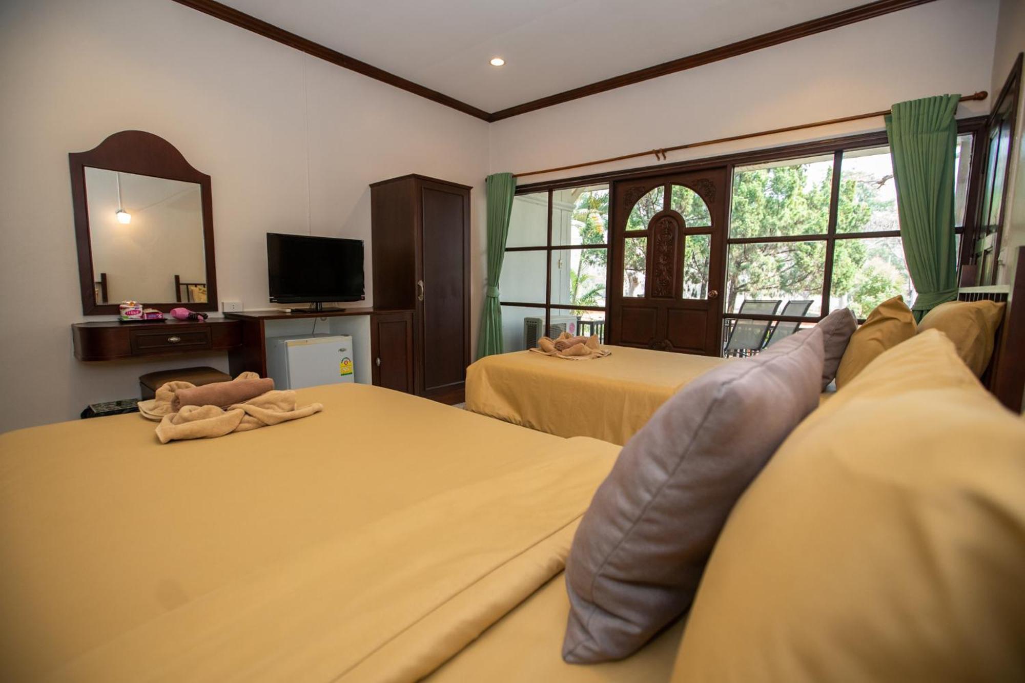 Diamond Hill Nong Nam Daeng