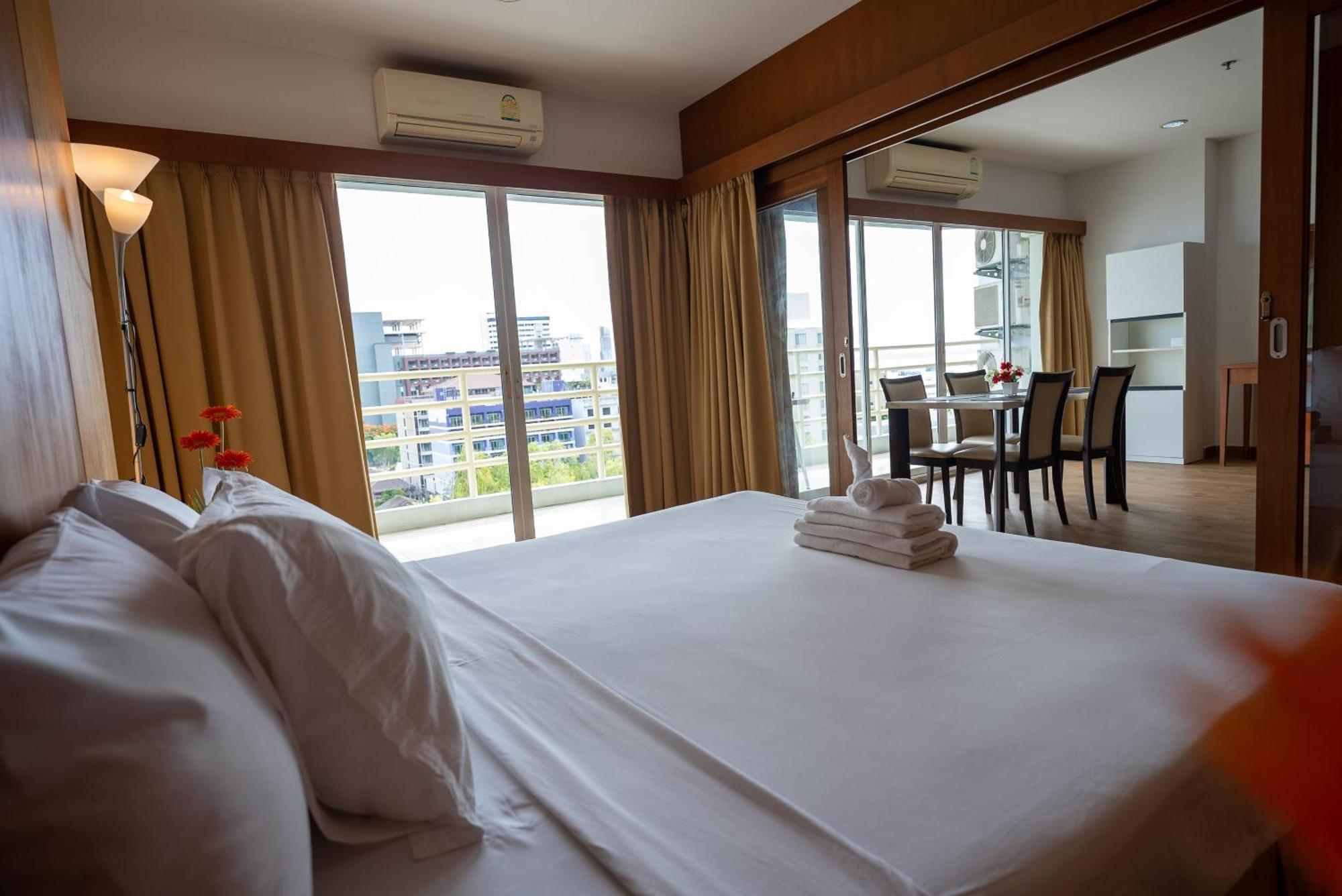 Vtsix At View Talay 6 Hotel 4*