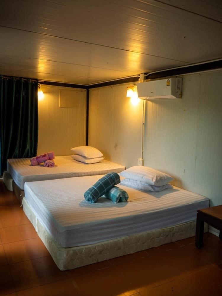 Box At Rimlay Resort *