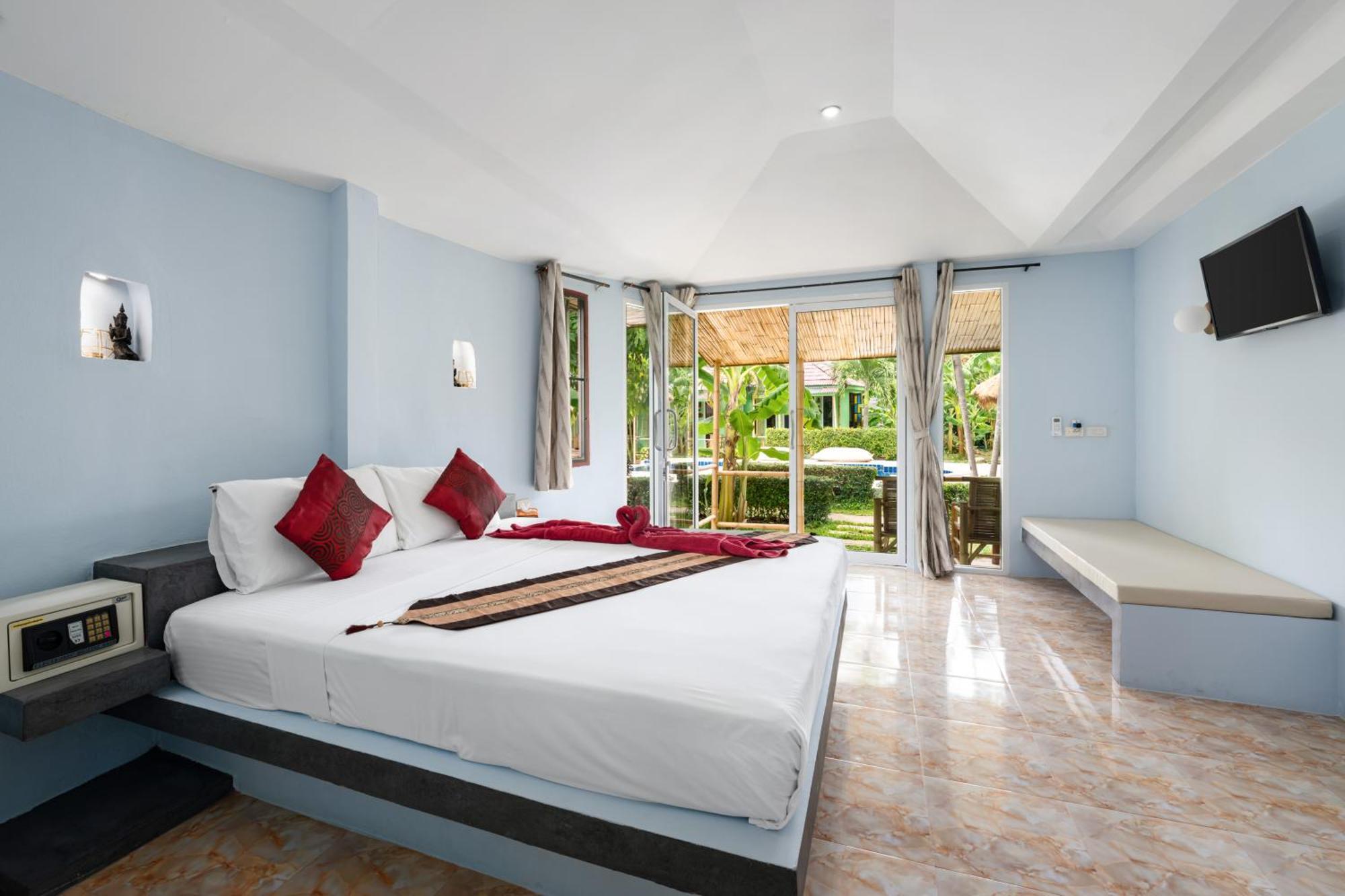 Hotel Avocado Koh Samui 2*