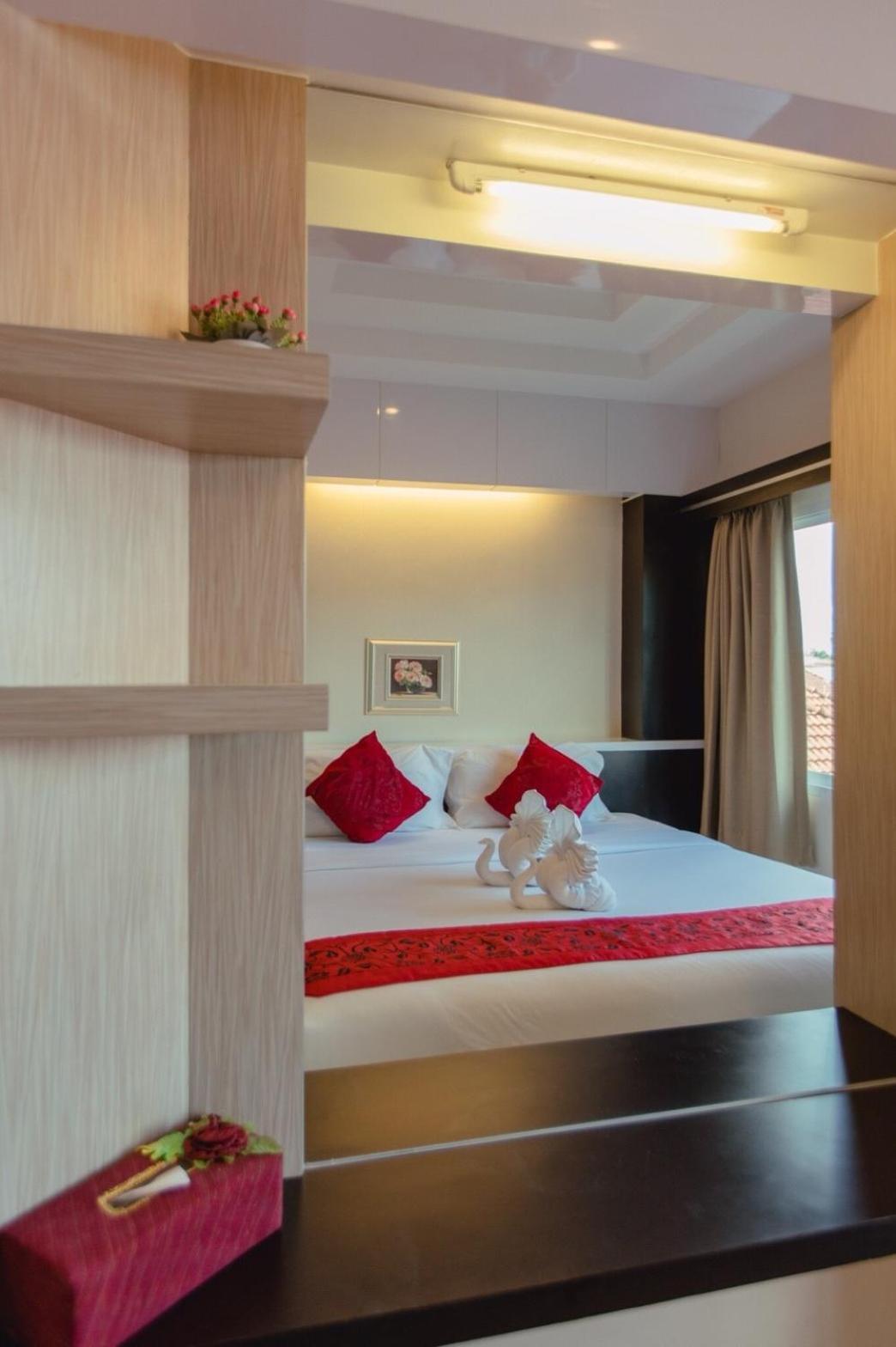 Excella Hotel 3*