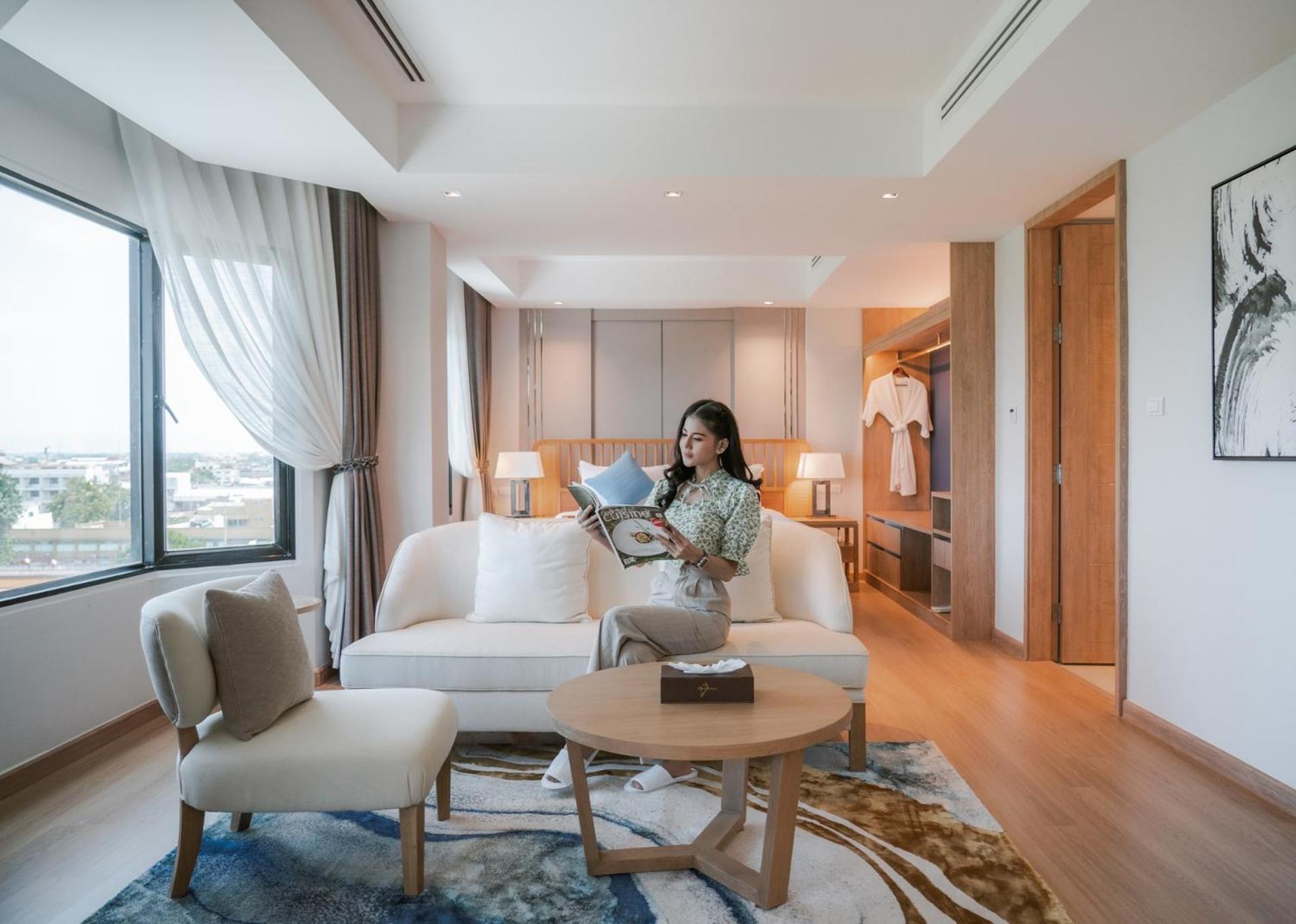 The Grand Riverside Hotel 3*