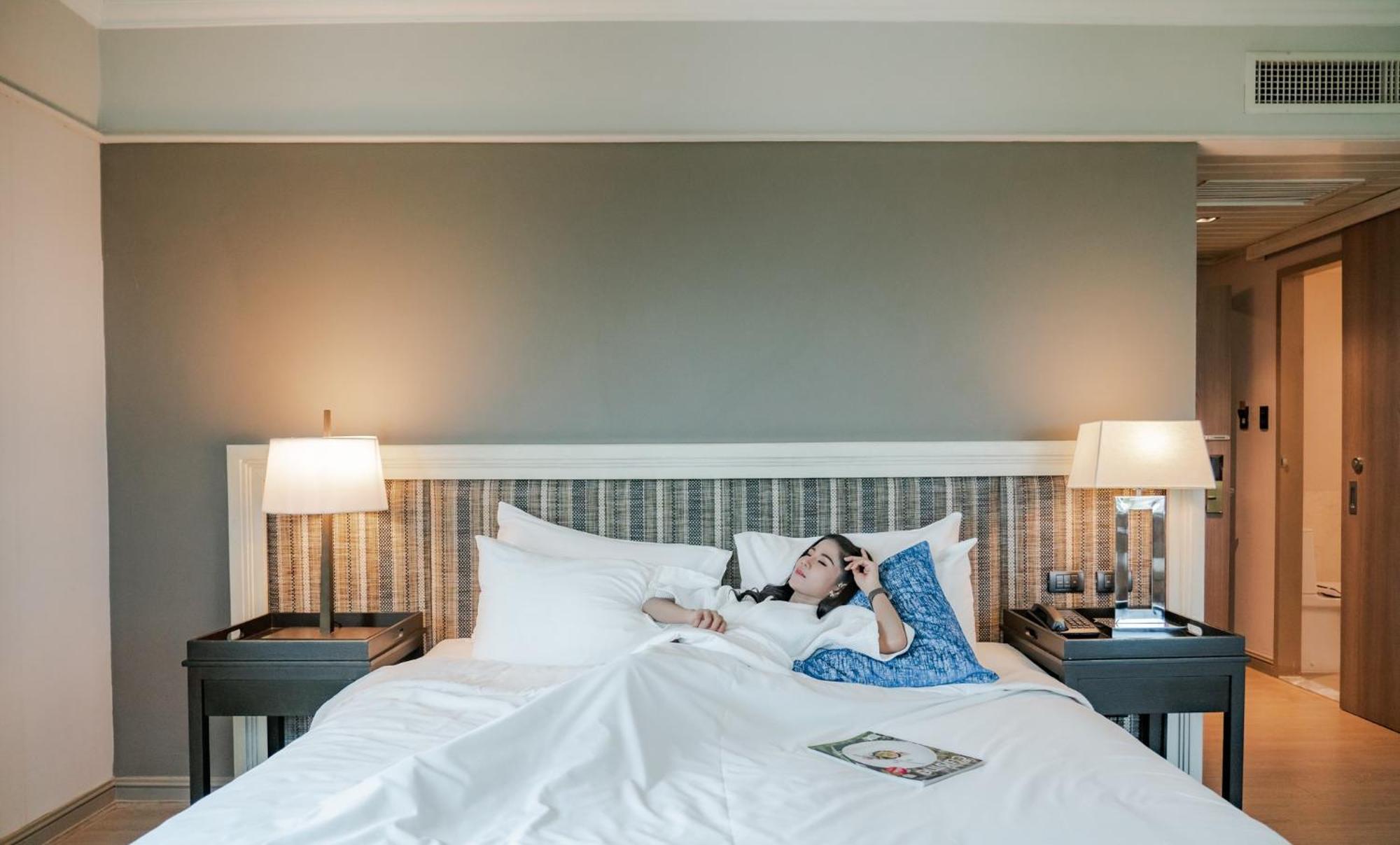 The Grand Riverside Hotel