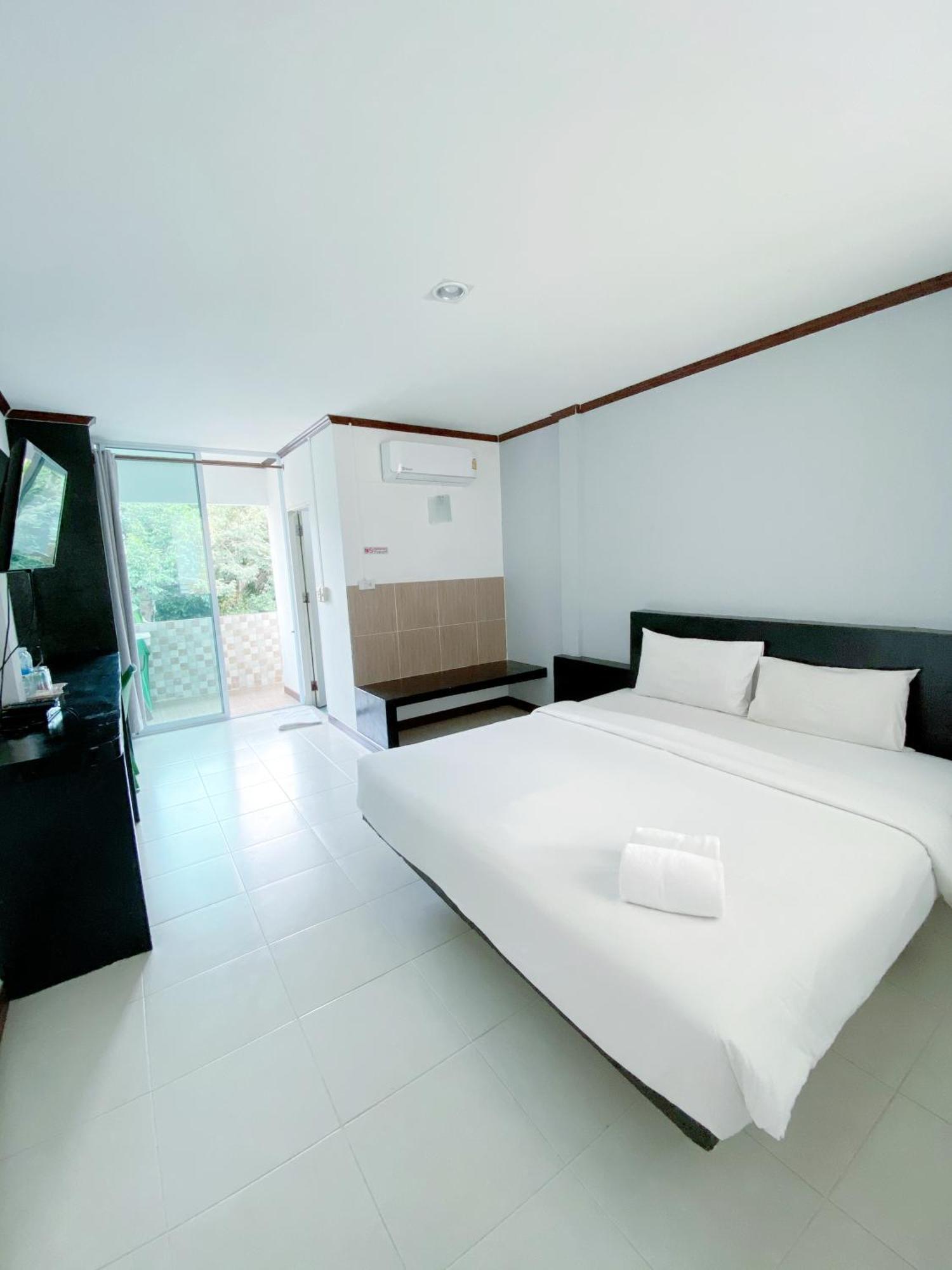 Tanatnan Hotel