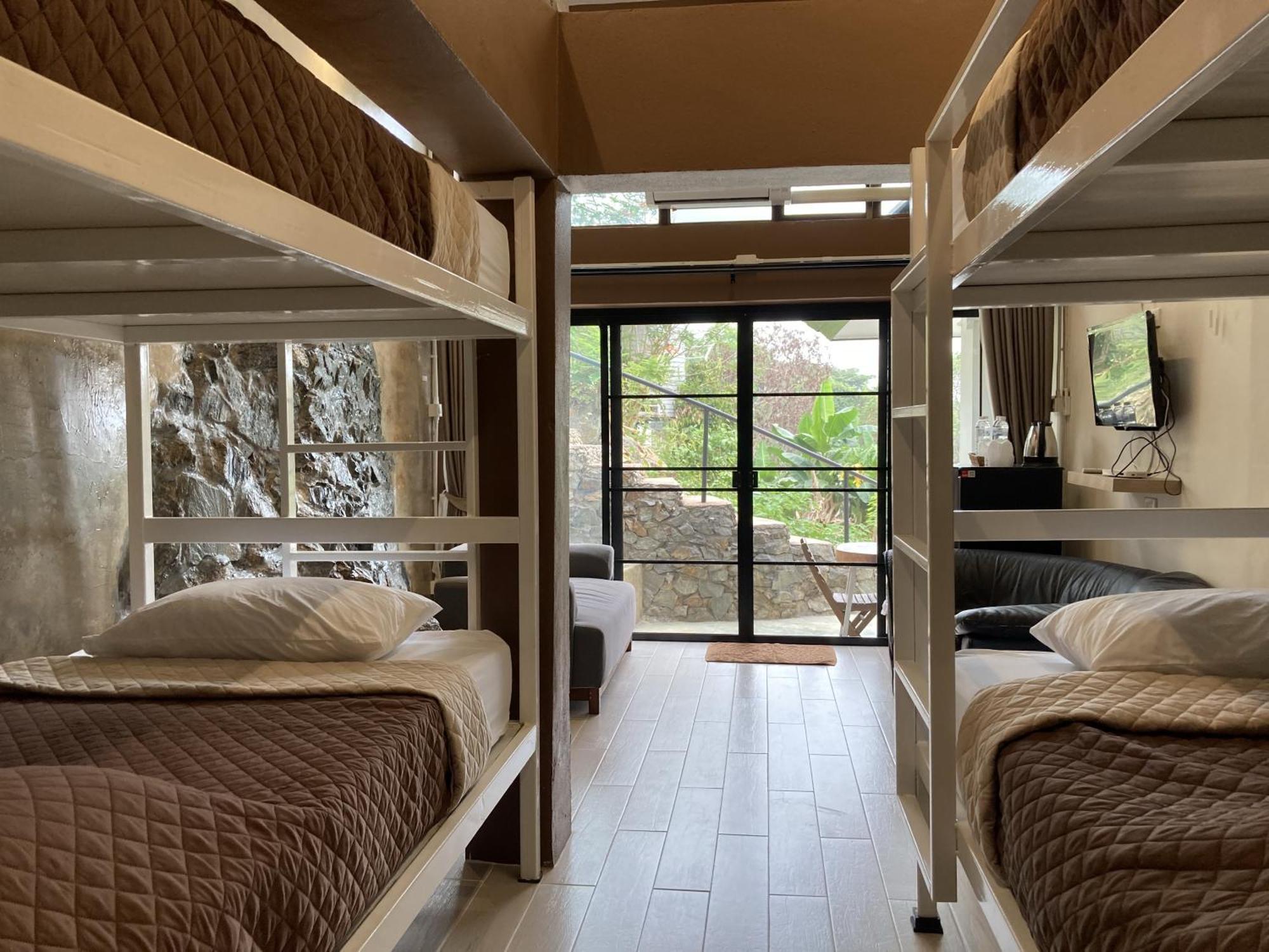 Bed & Breakfast Maesa Greenery Hill Sha