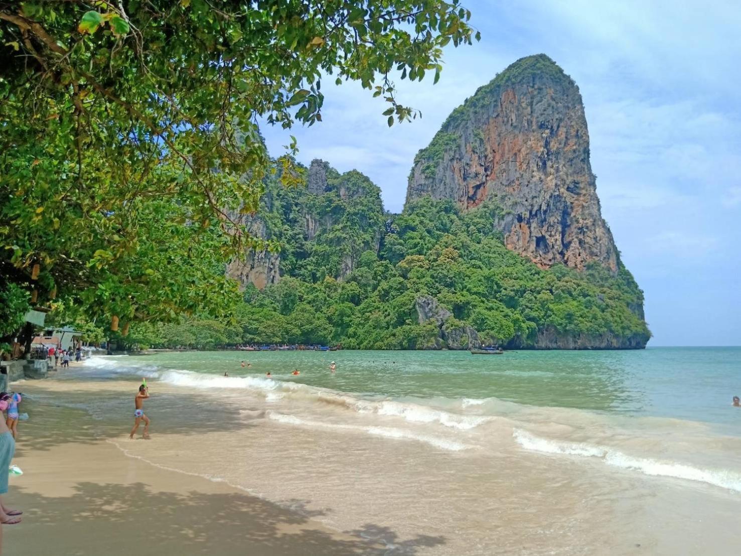 Diamond Cave Resort 3*