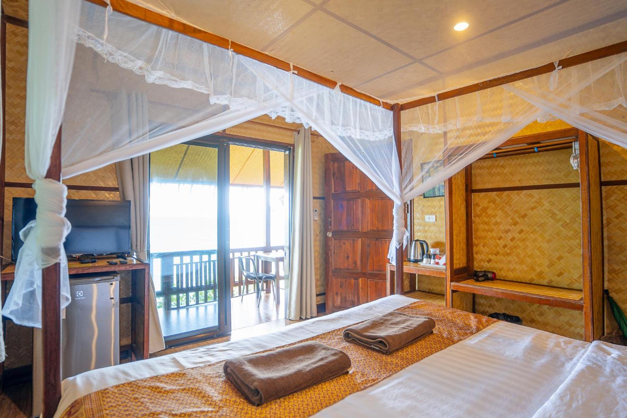 Koh Jum Resort 3*