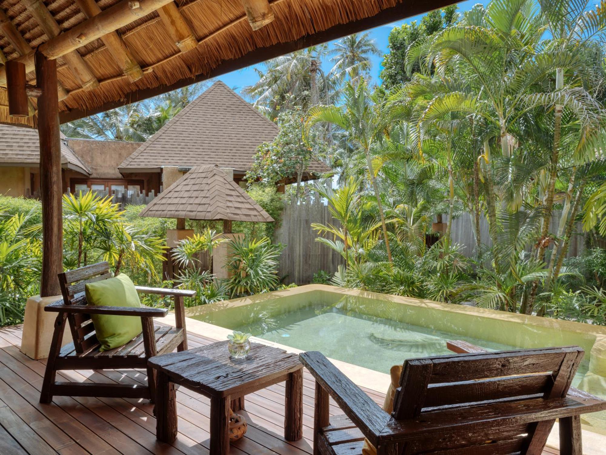 High Season Pool & Resort 5*
