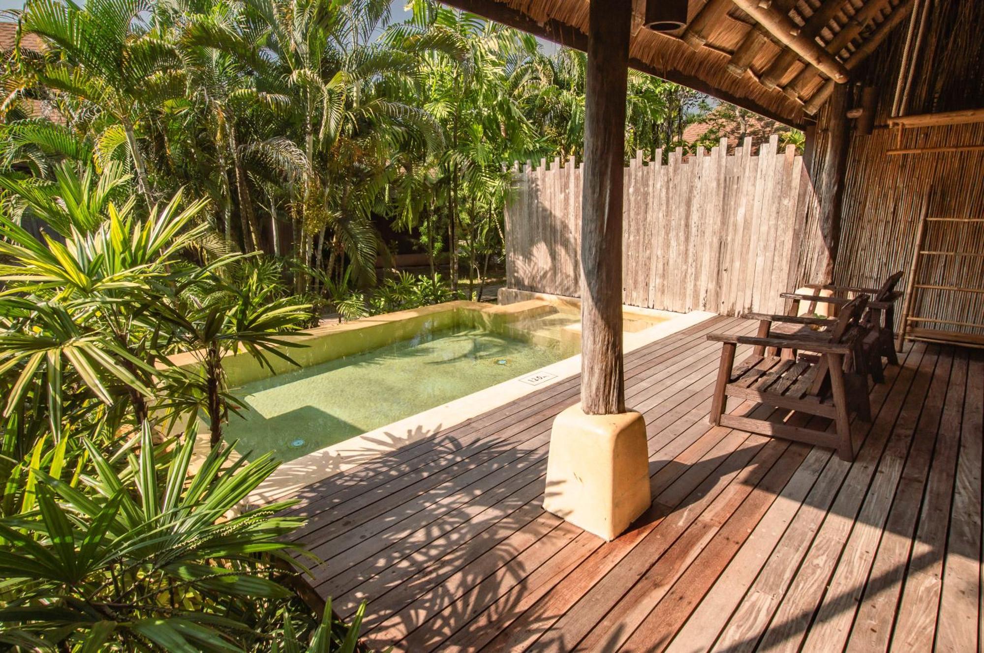 High Season Pool & Ko Kut
