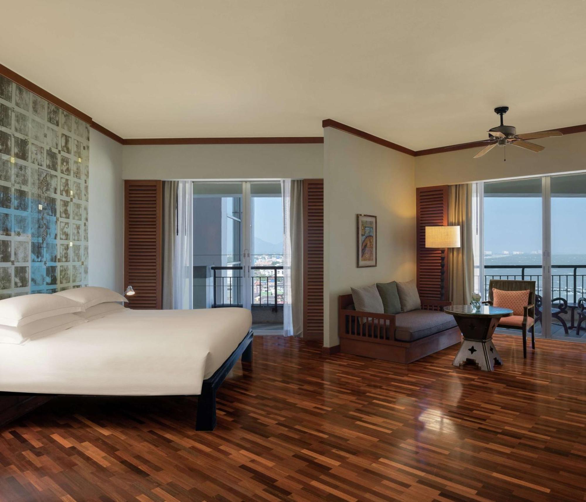 Hilton & Hua Hin