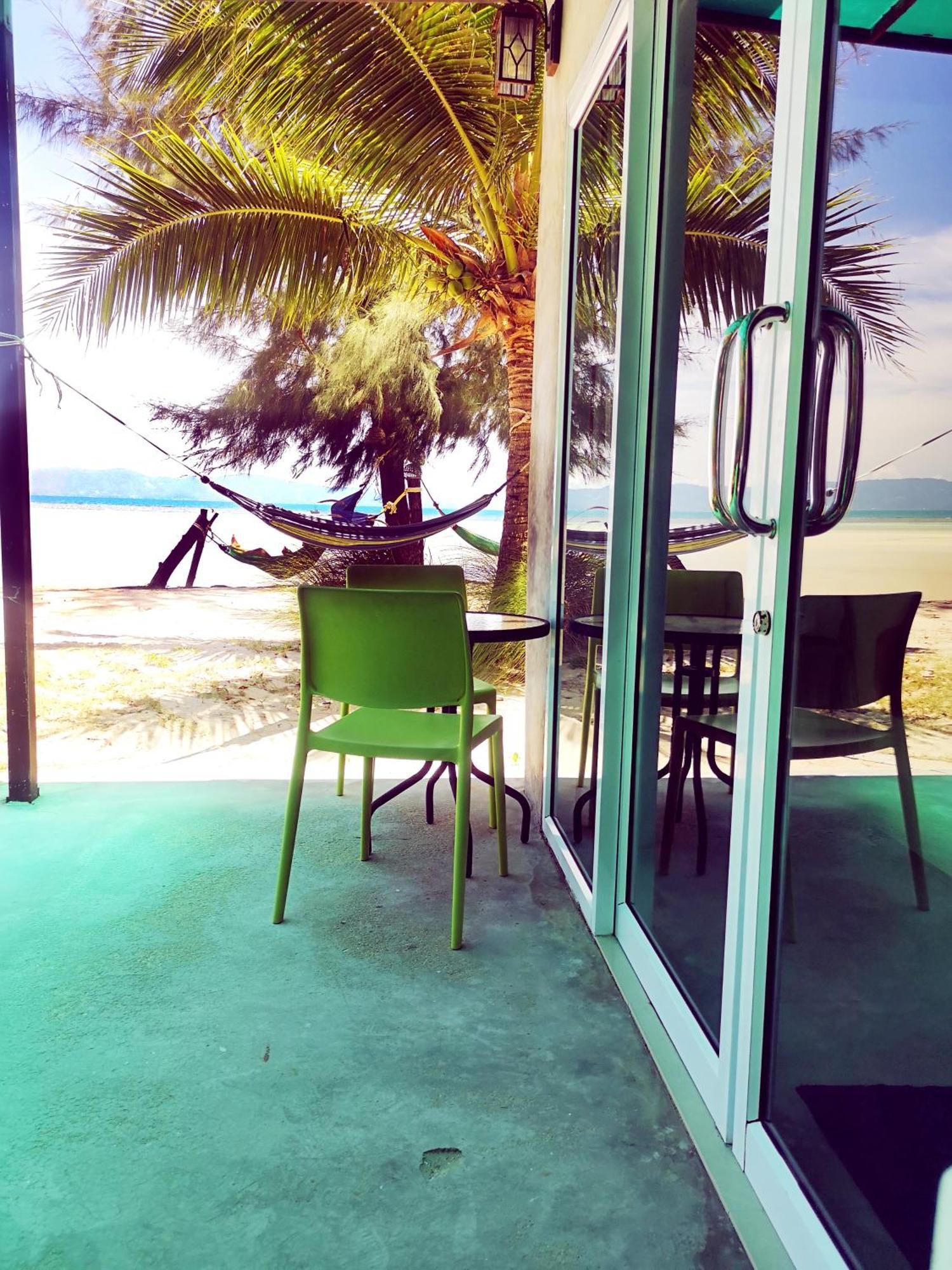 Seaesta Resort