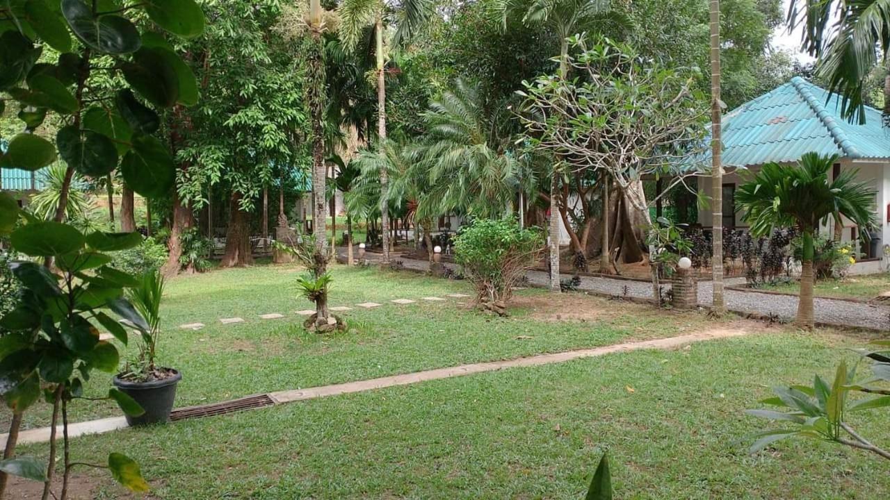 Tropical Paradise Leelawadee Resort *
